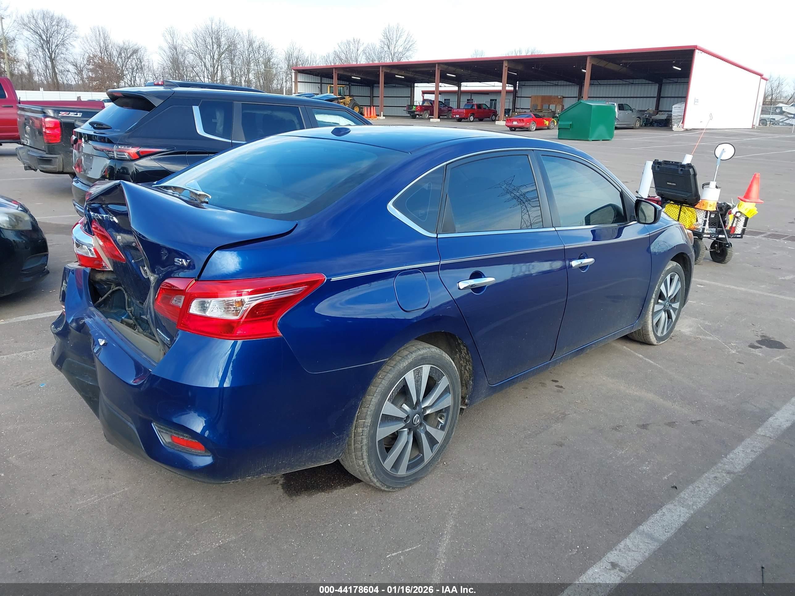 NISSAN SENTRA image 4