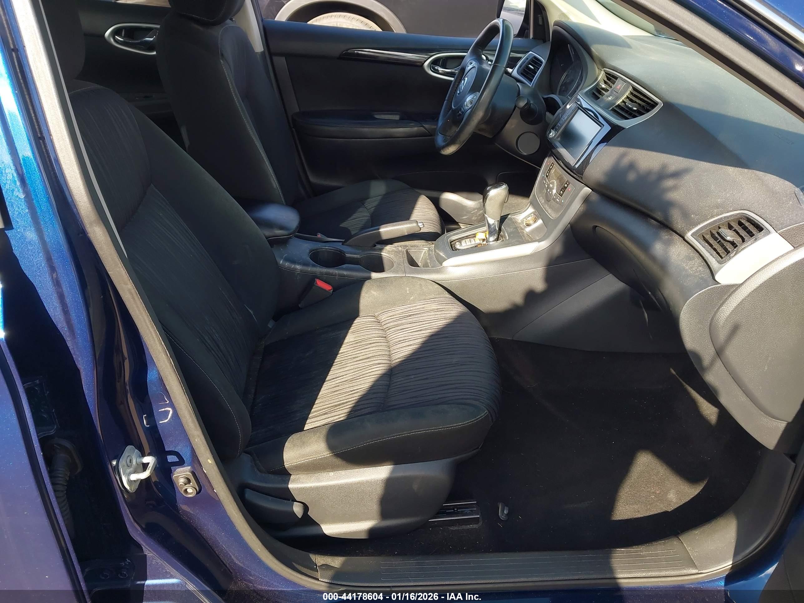 NISSAN SENTRA image 5