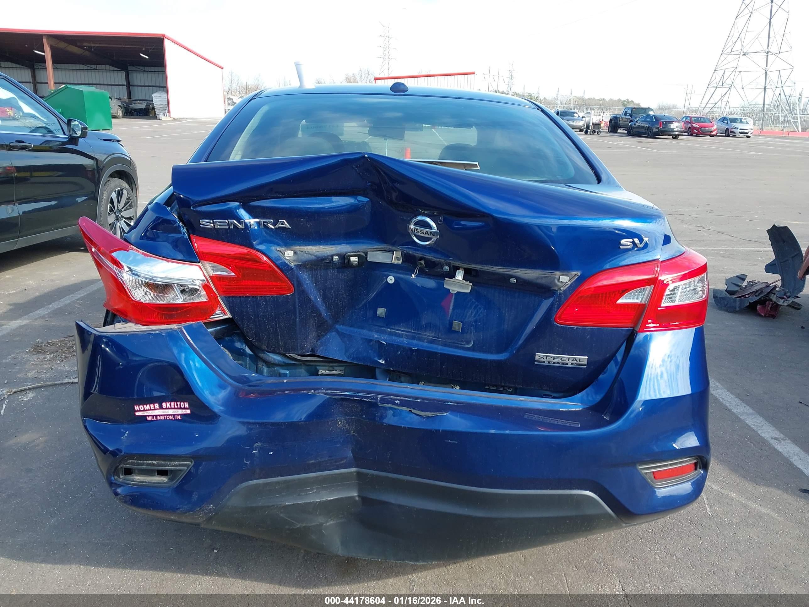 NISSAN SENTRA image 6