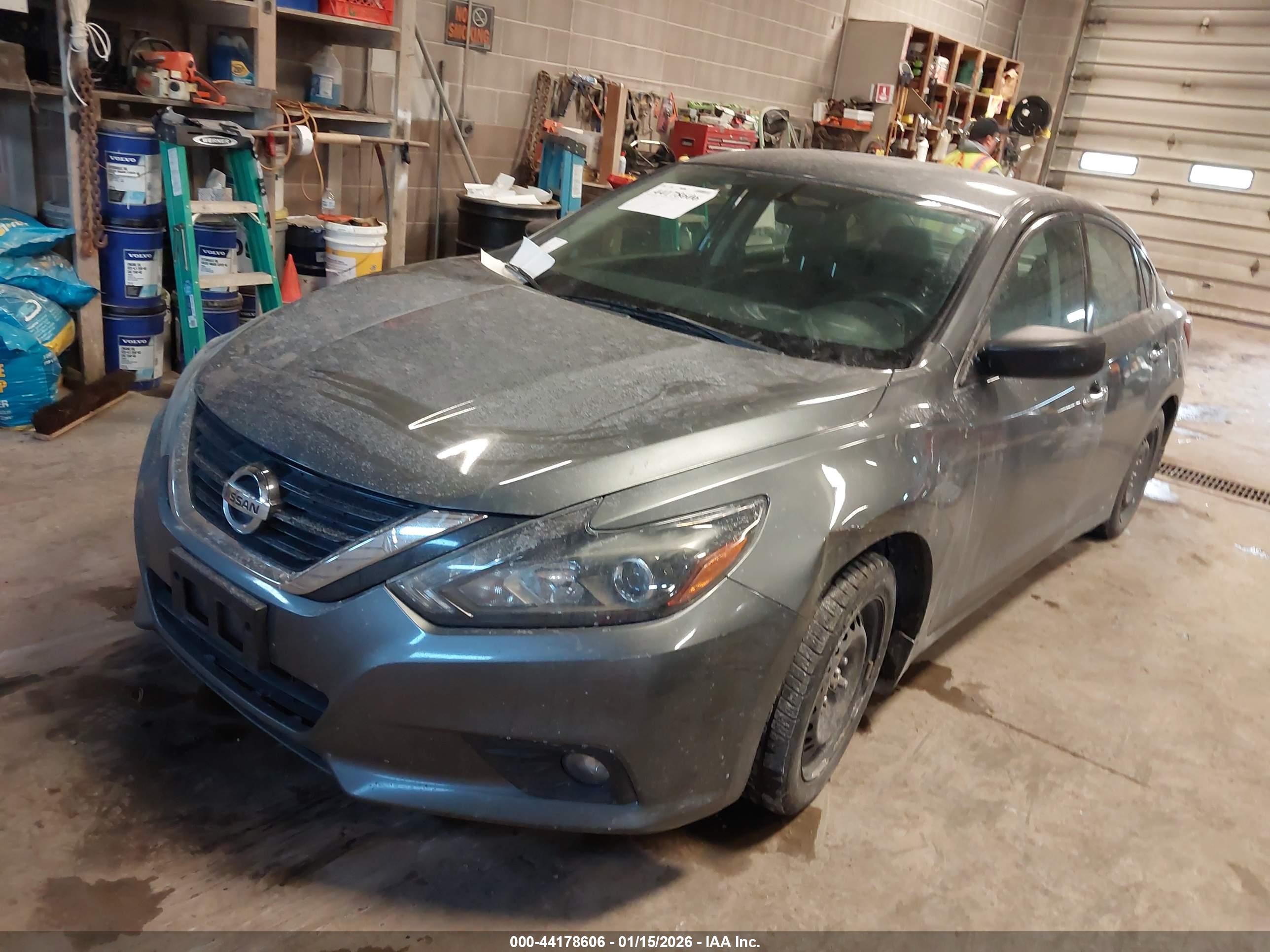 NISSAN ALTIMA image 2