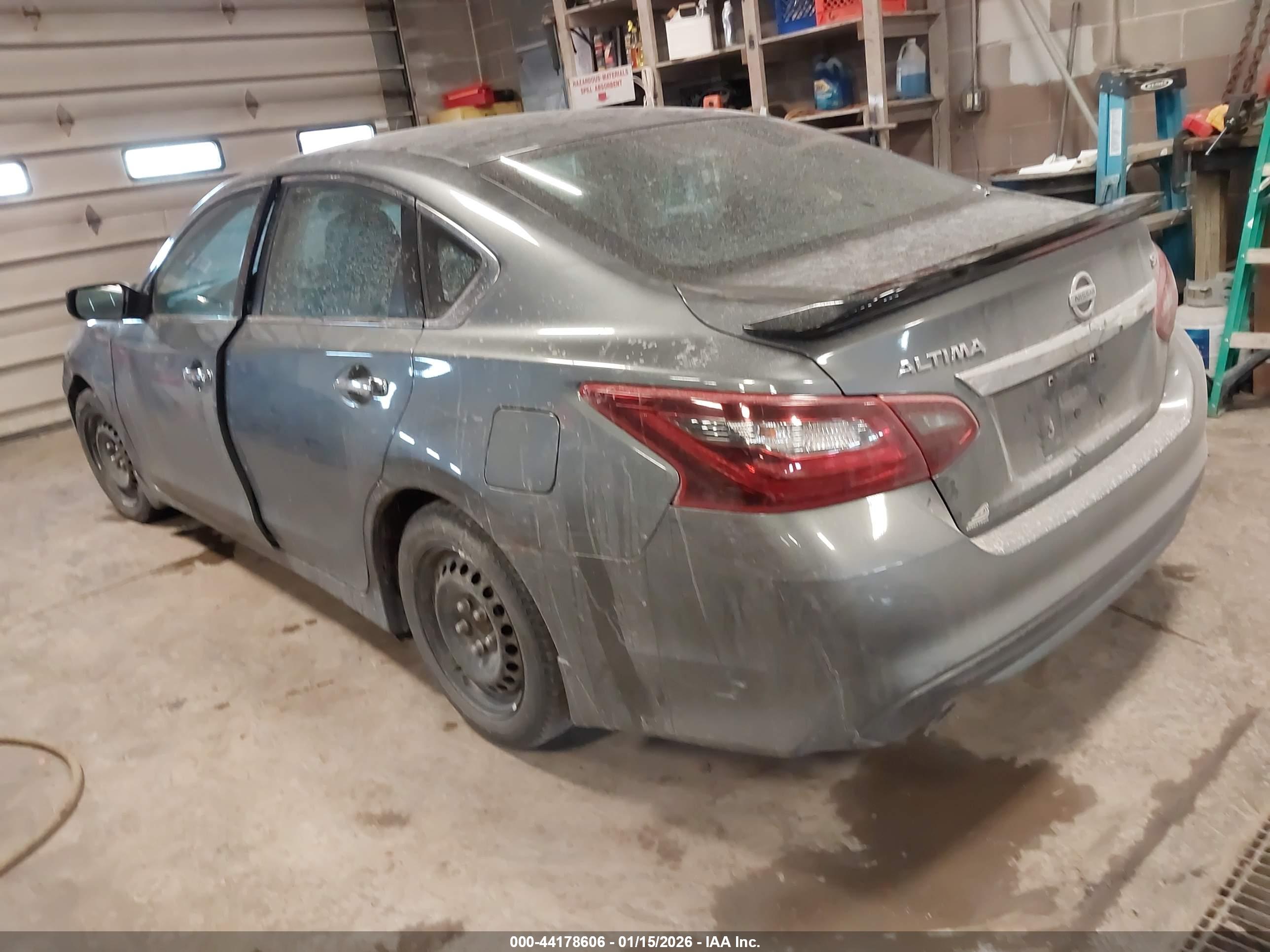 NISSAN ALTIMA image 3