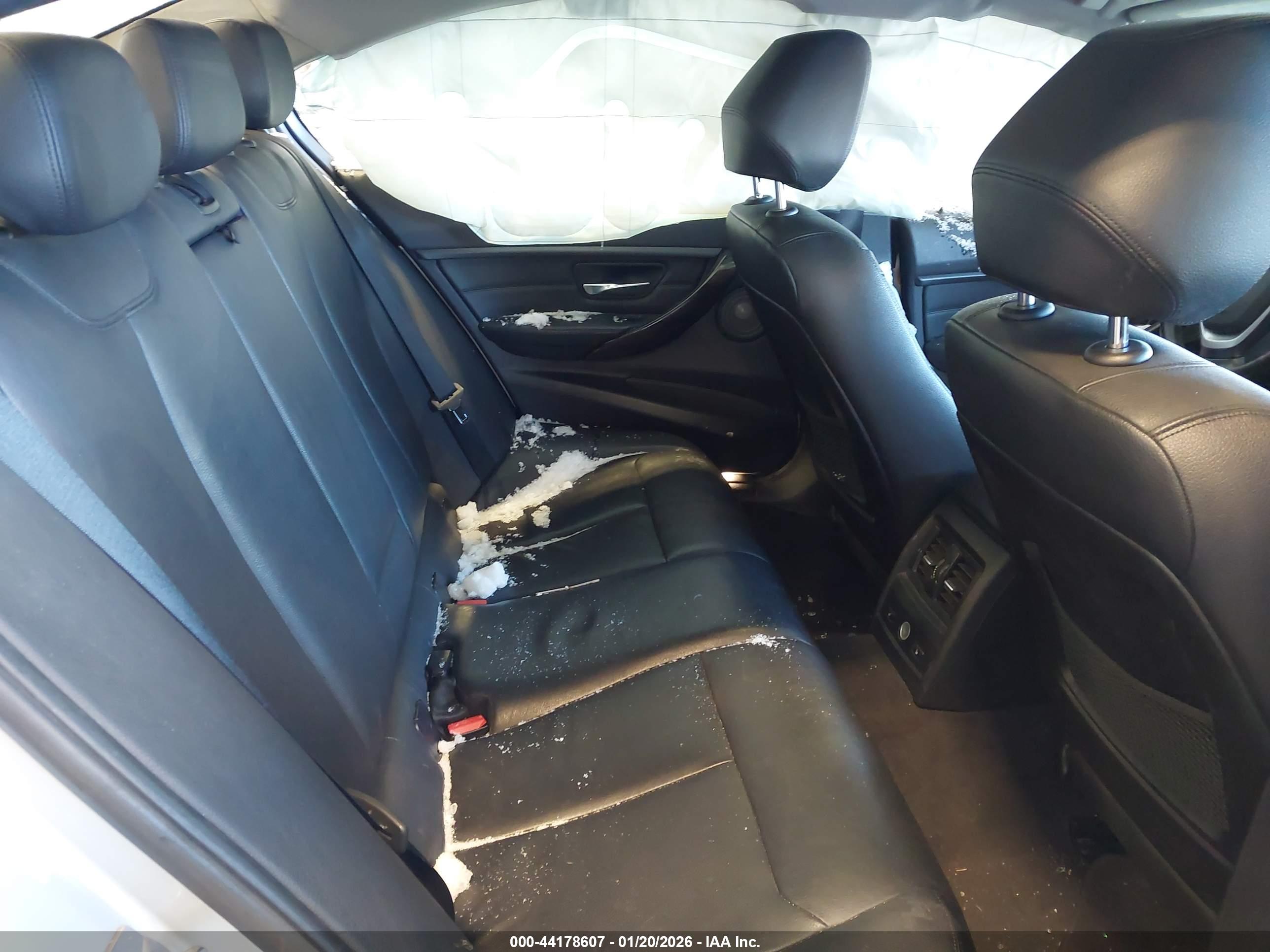 BMW 328I image 8