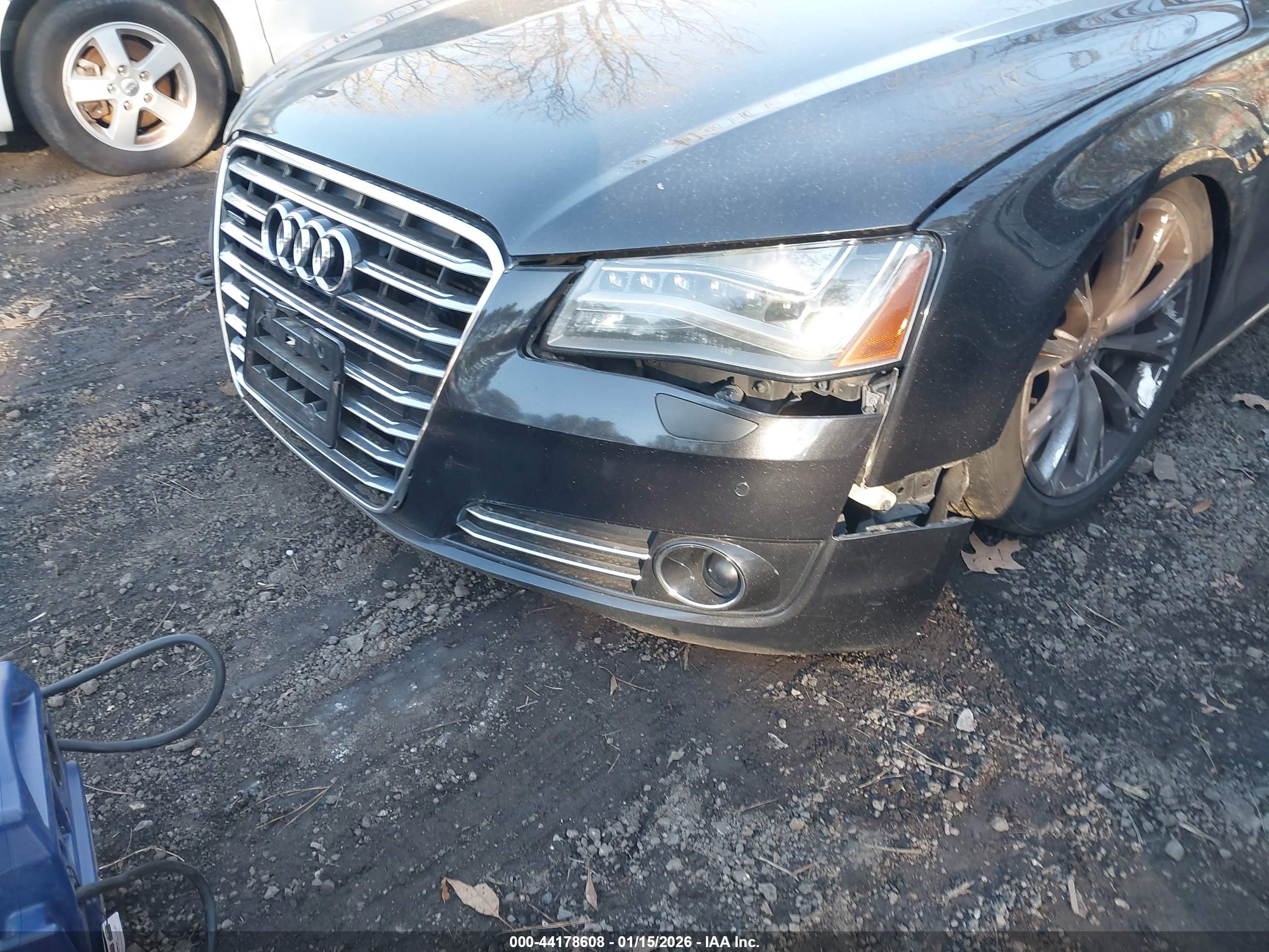 AUDI A8 image 6