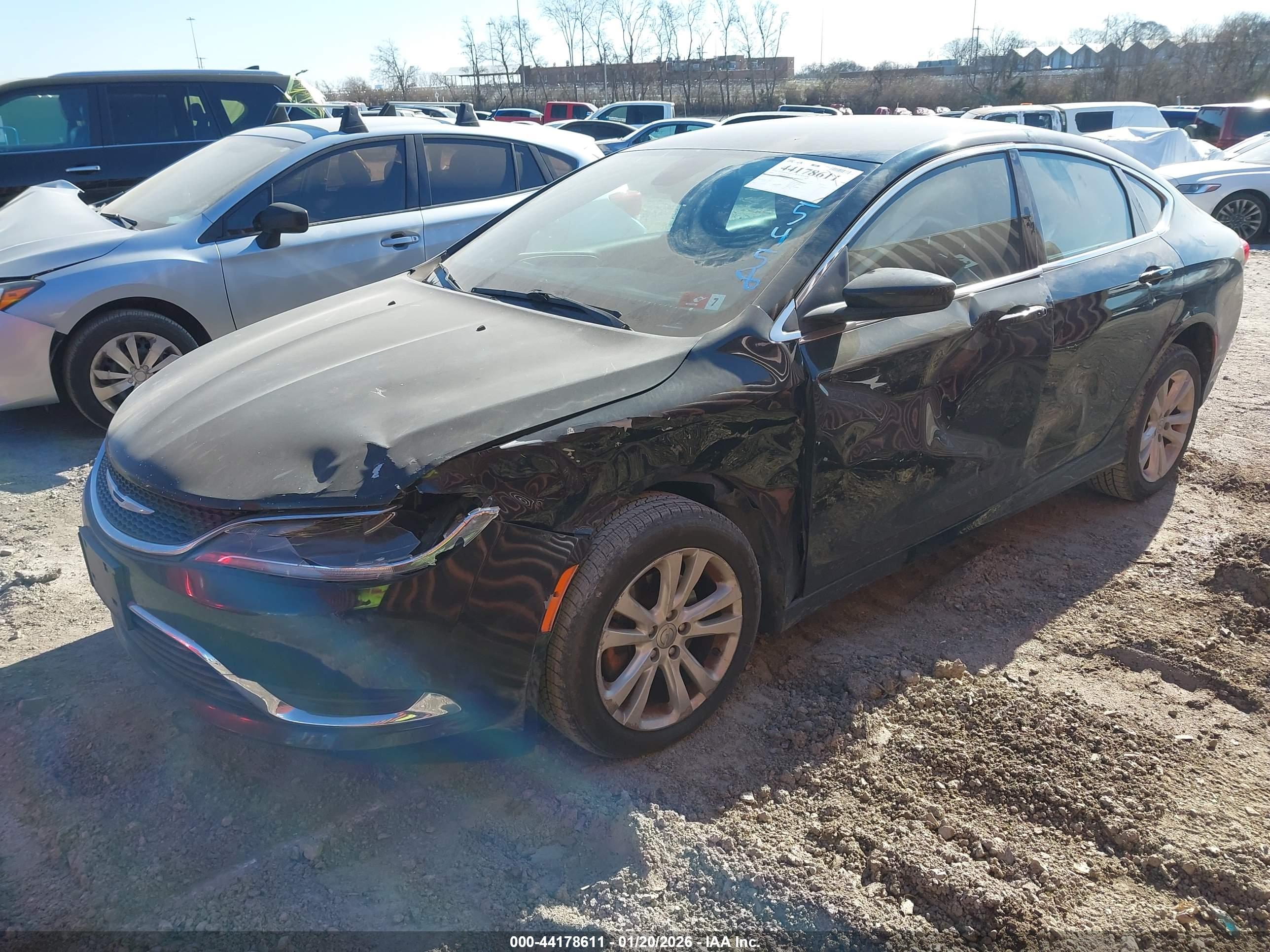 CHRYSLER 200 image 2
