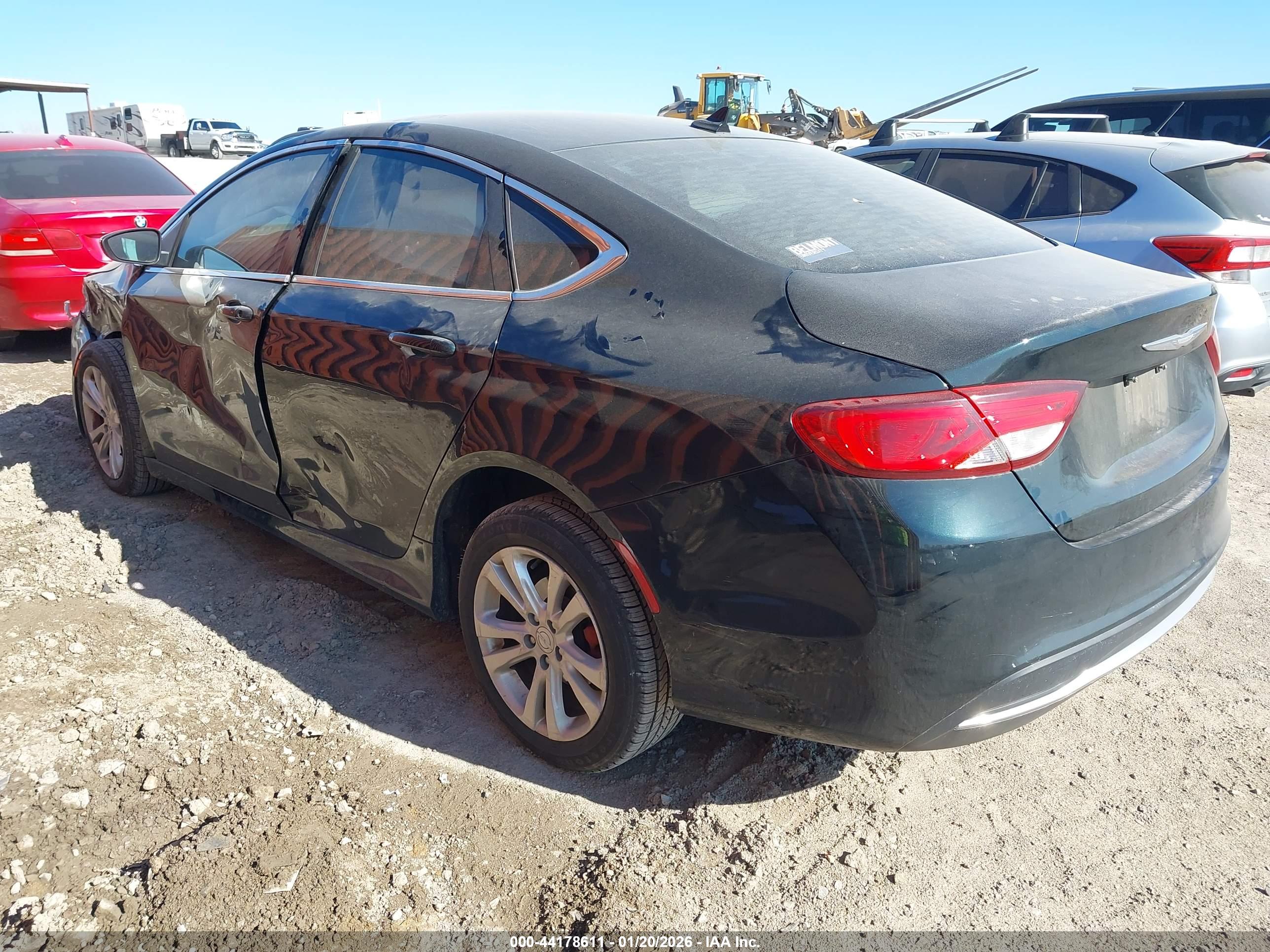 CHRYSLER 200 image 3