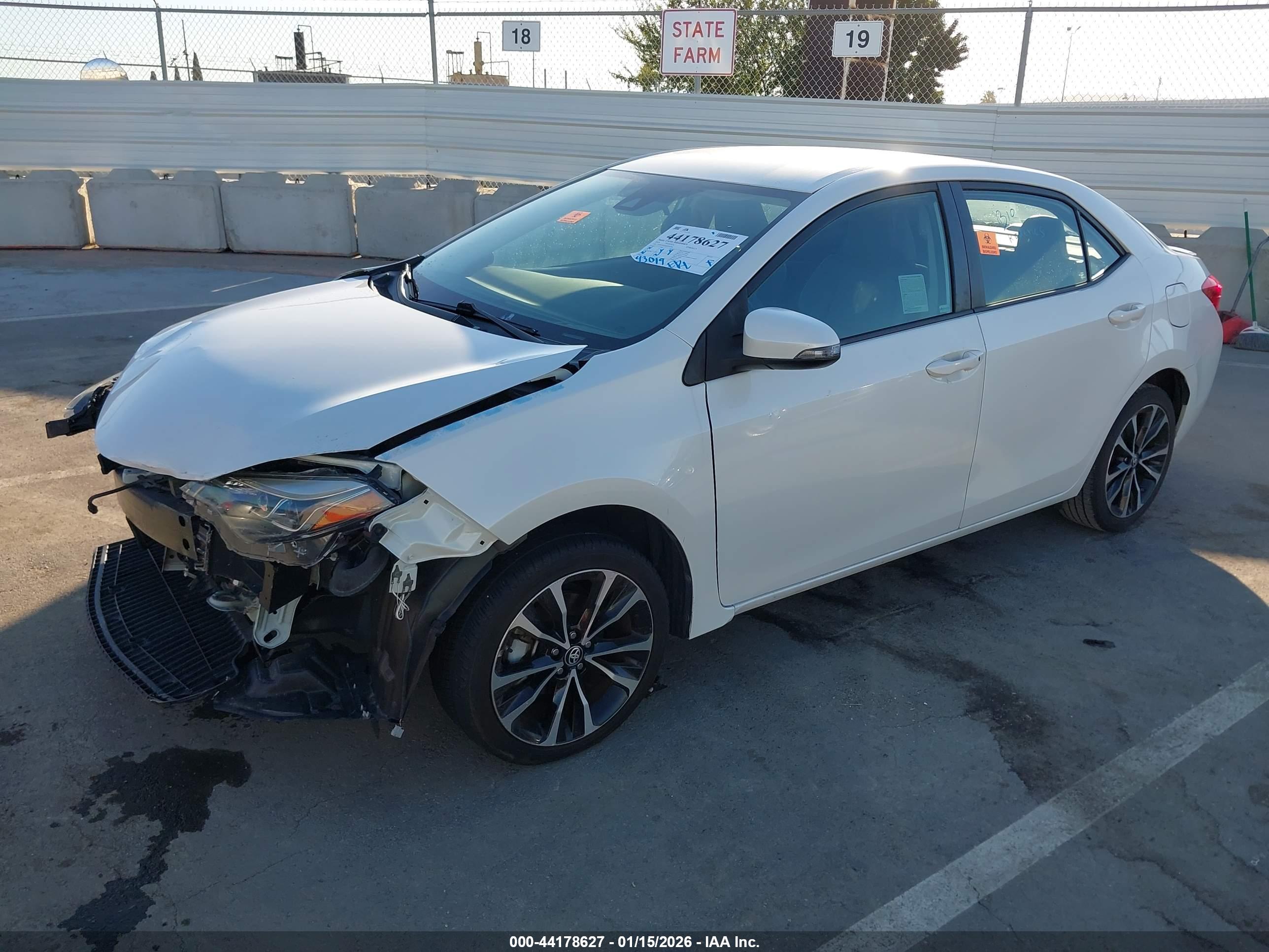 TOYOTA COROLLA image 2