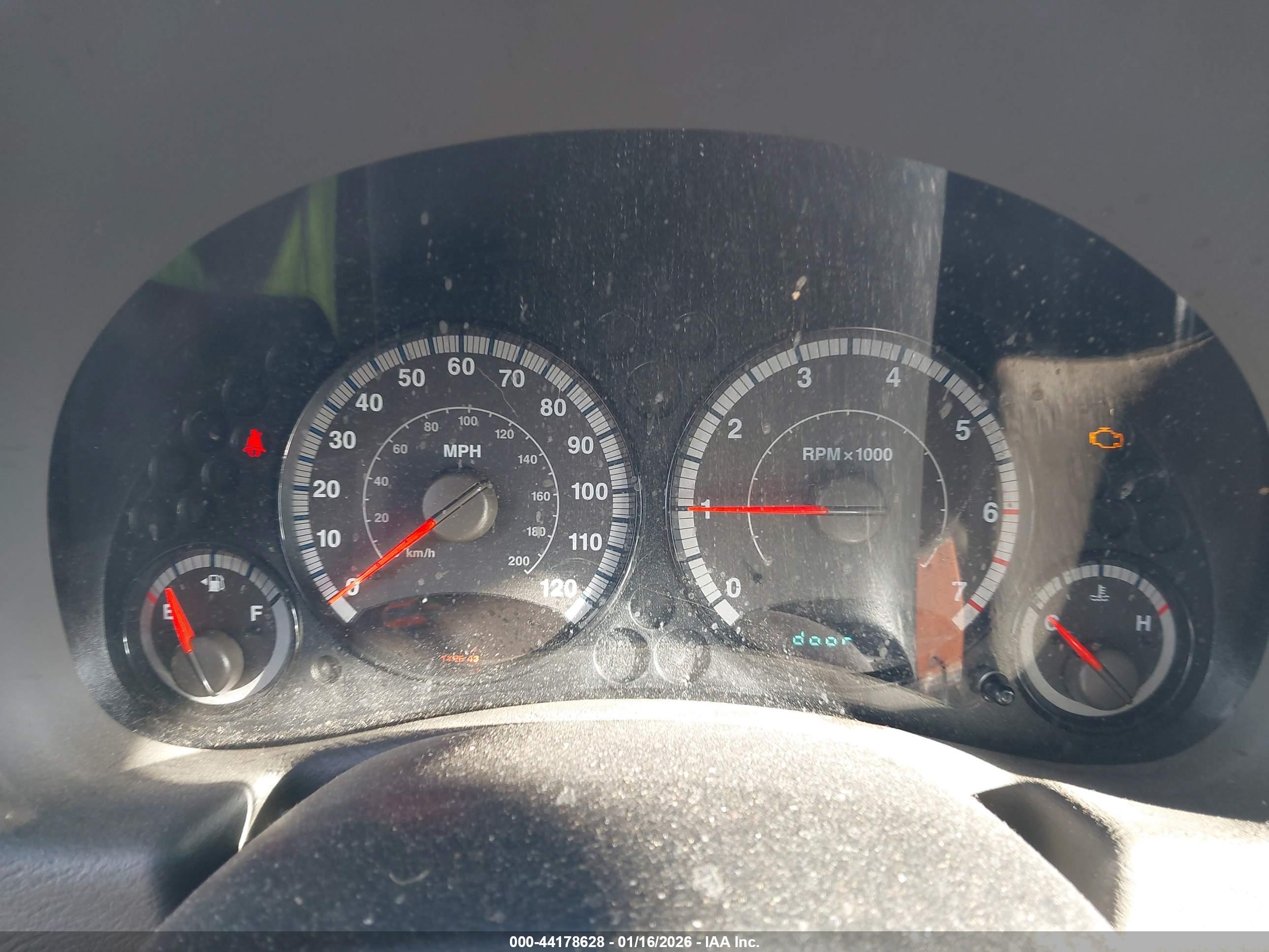 JEEP LIBERTY image 7