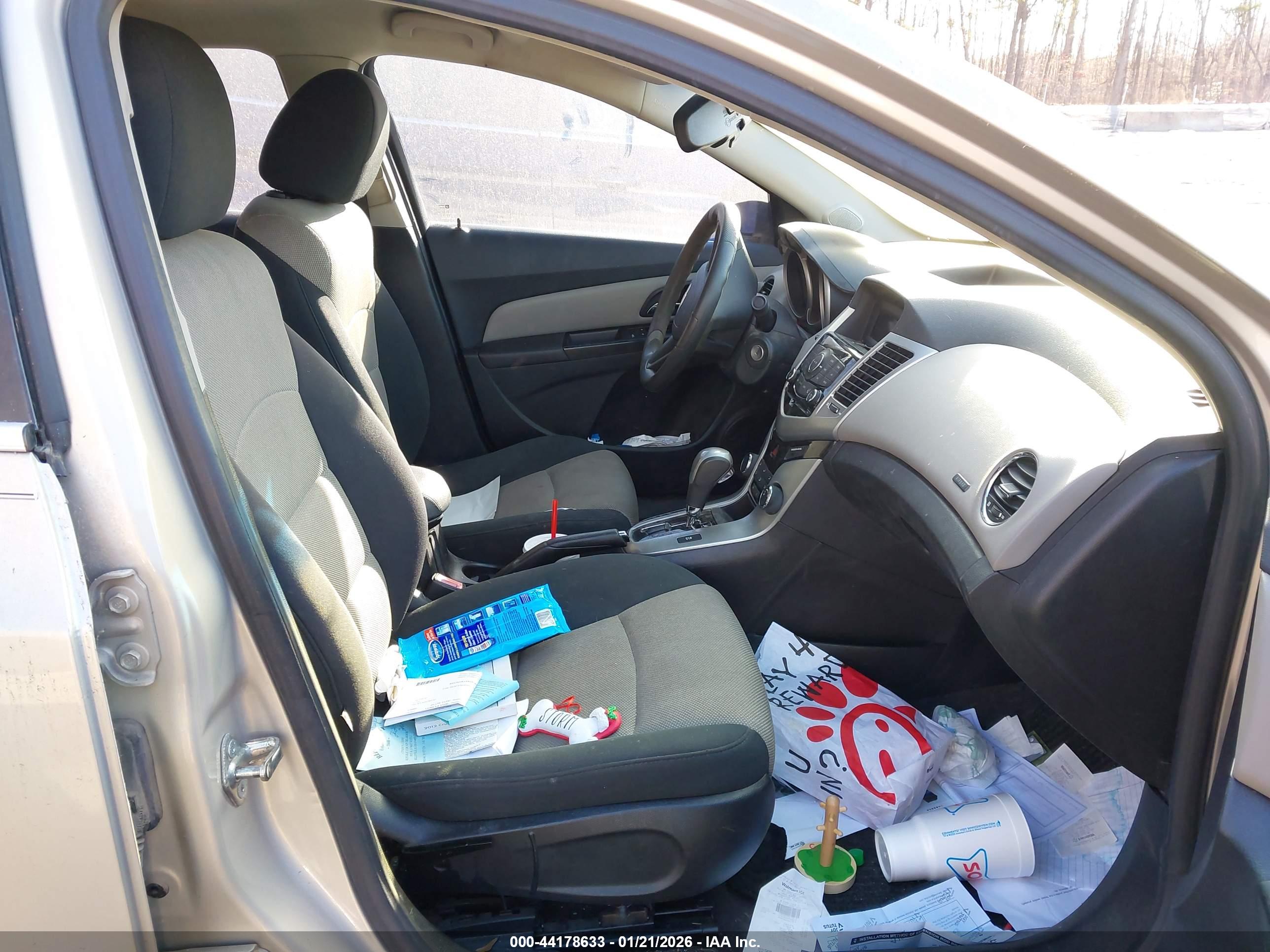 CHEVROLET CRUZE image 5