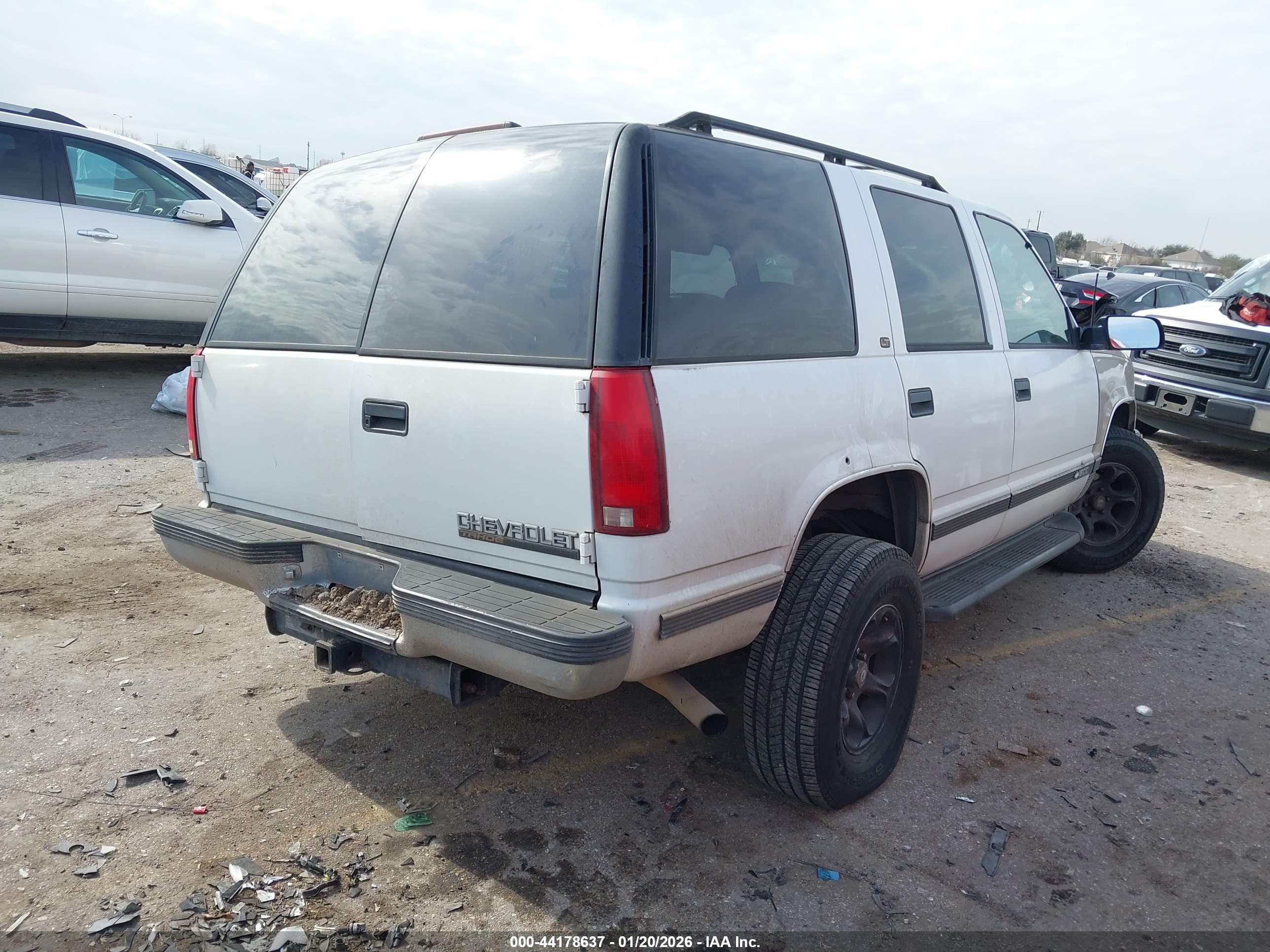 CHEVROLET TAHOE image 4