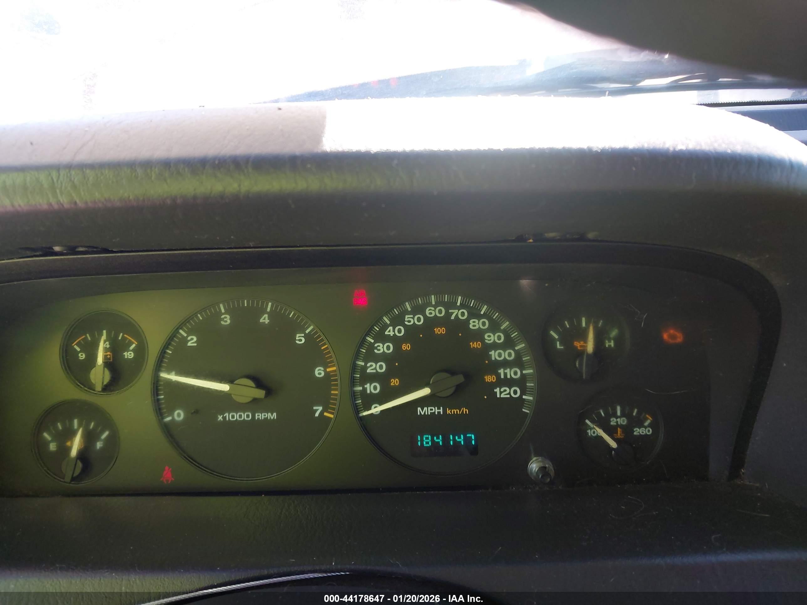 JEEP GRAND image 7