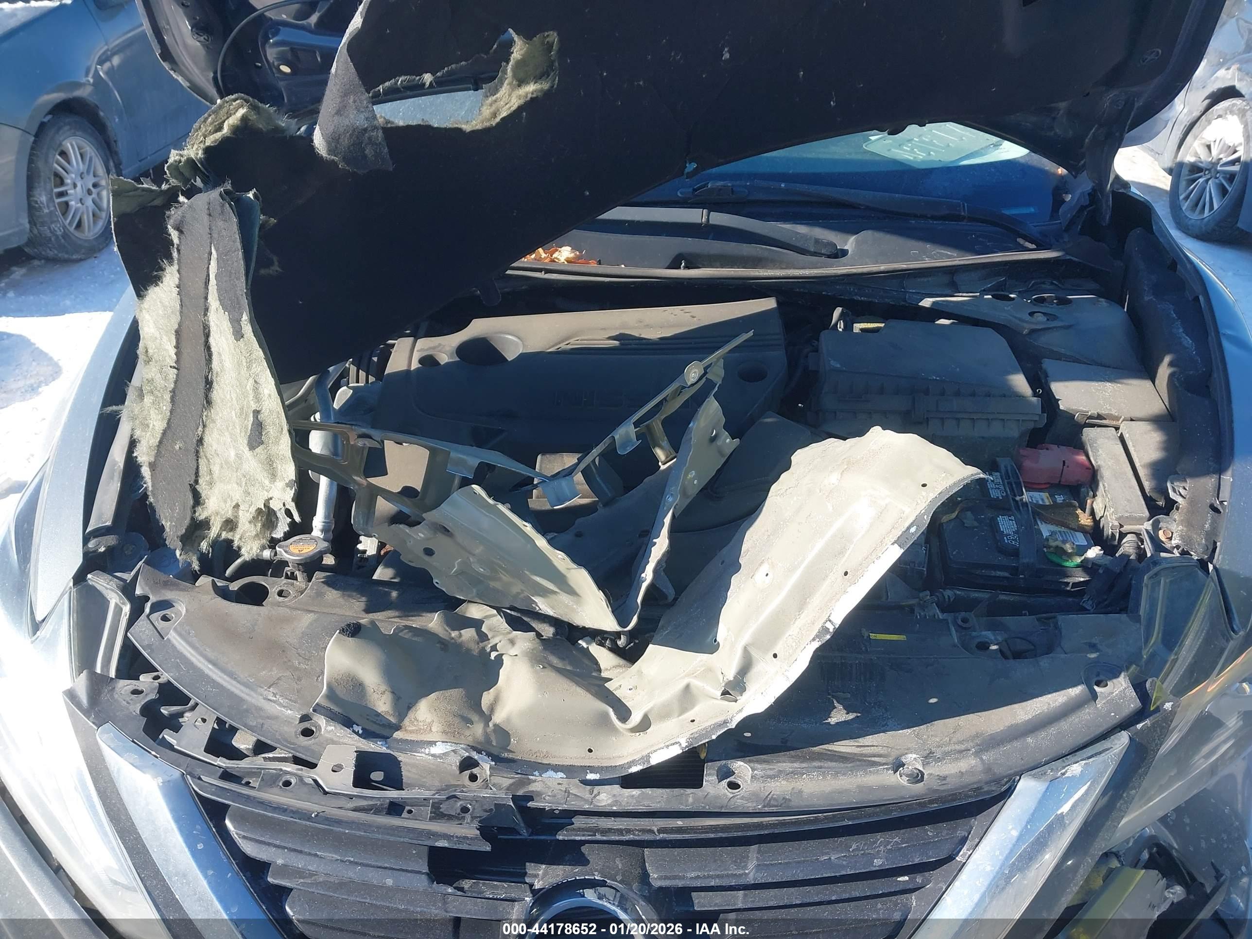 NISSAN ALTIMA image 10