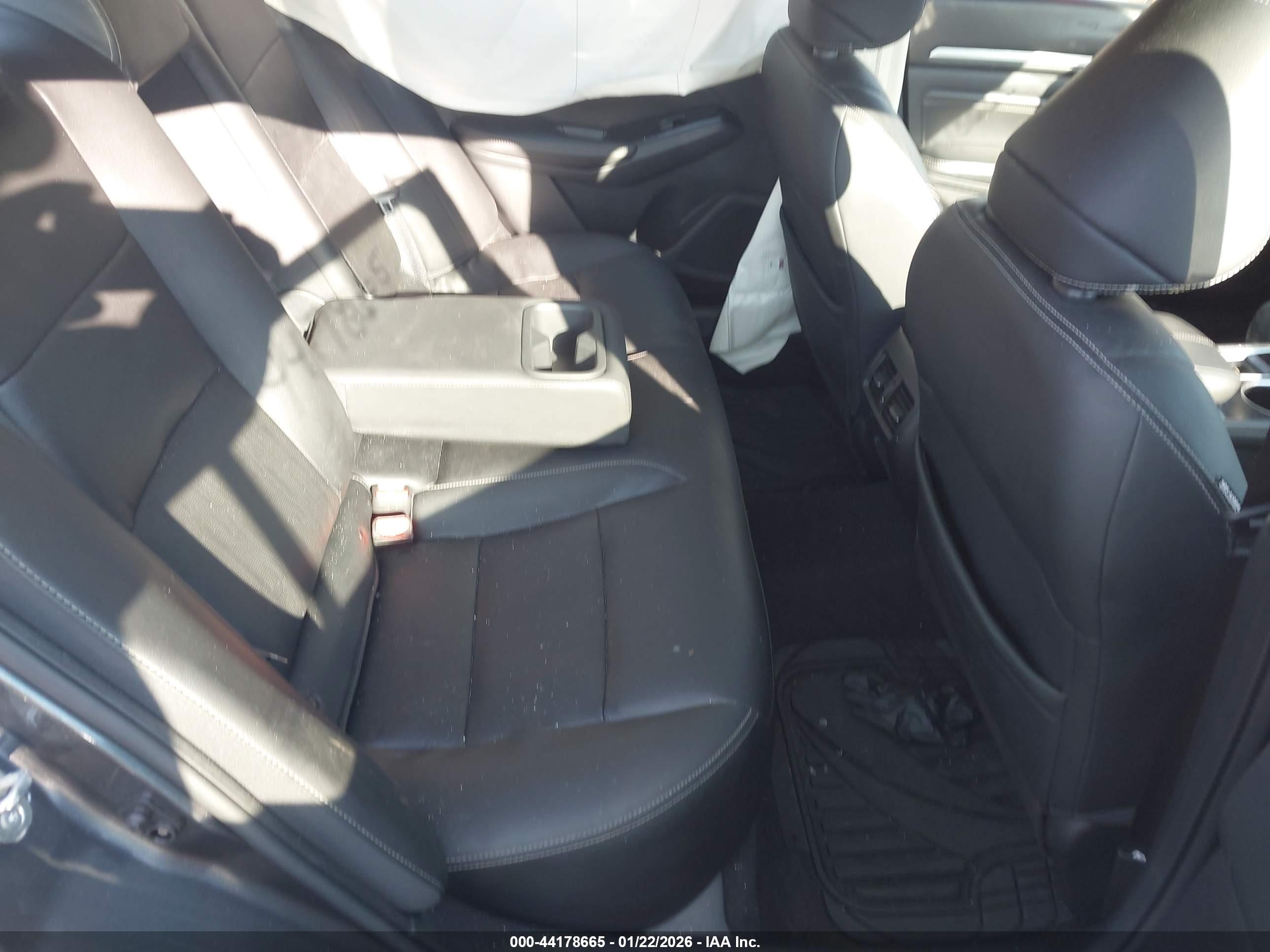 NISSAN ALTIMA image 8