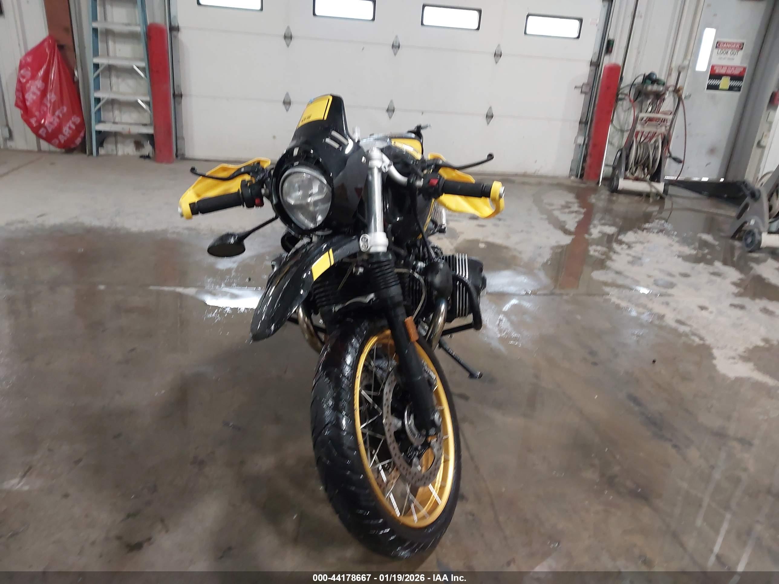 BMW R image 5