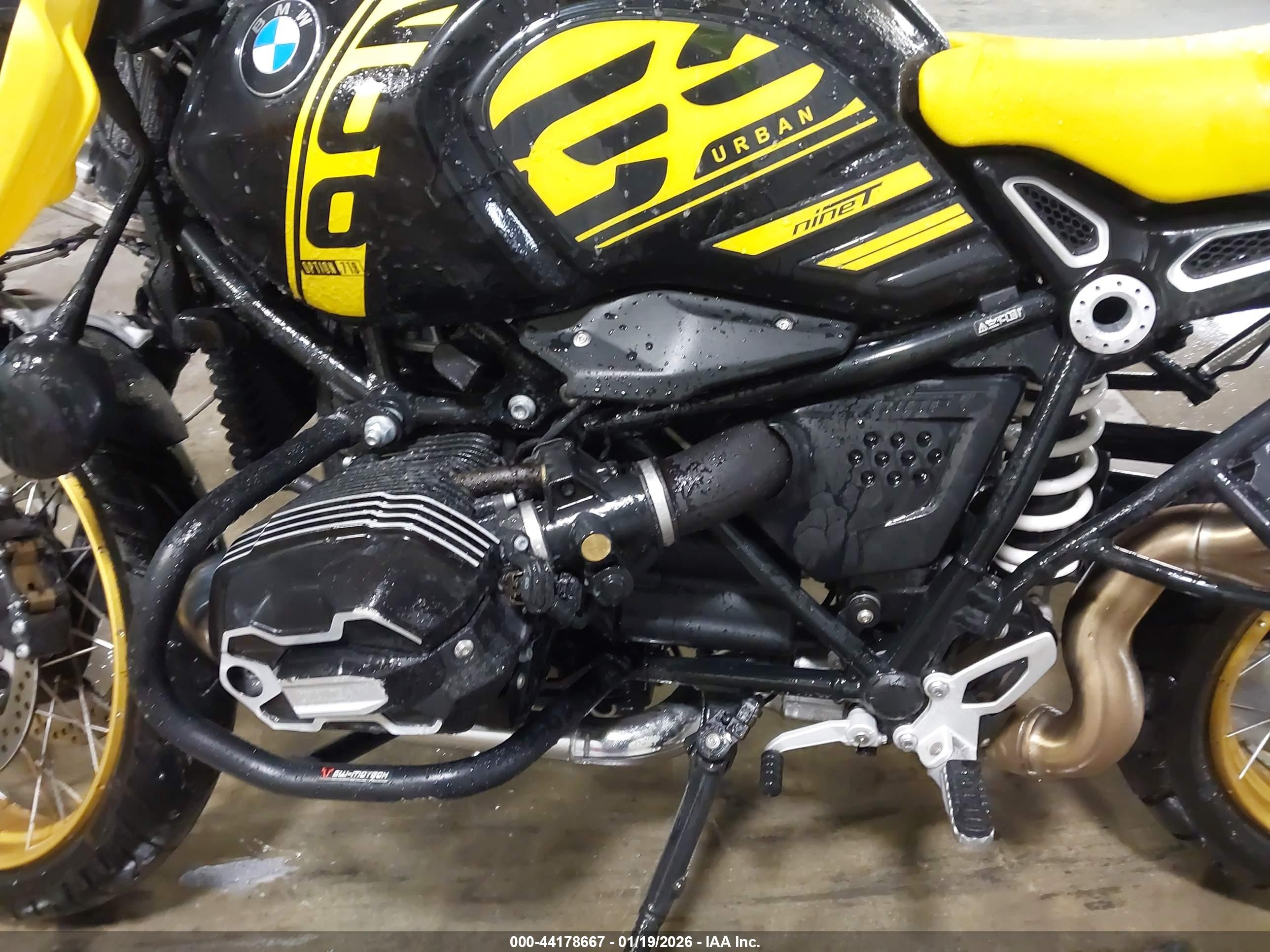 BMW R image 9