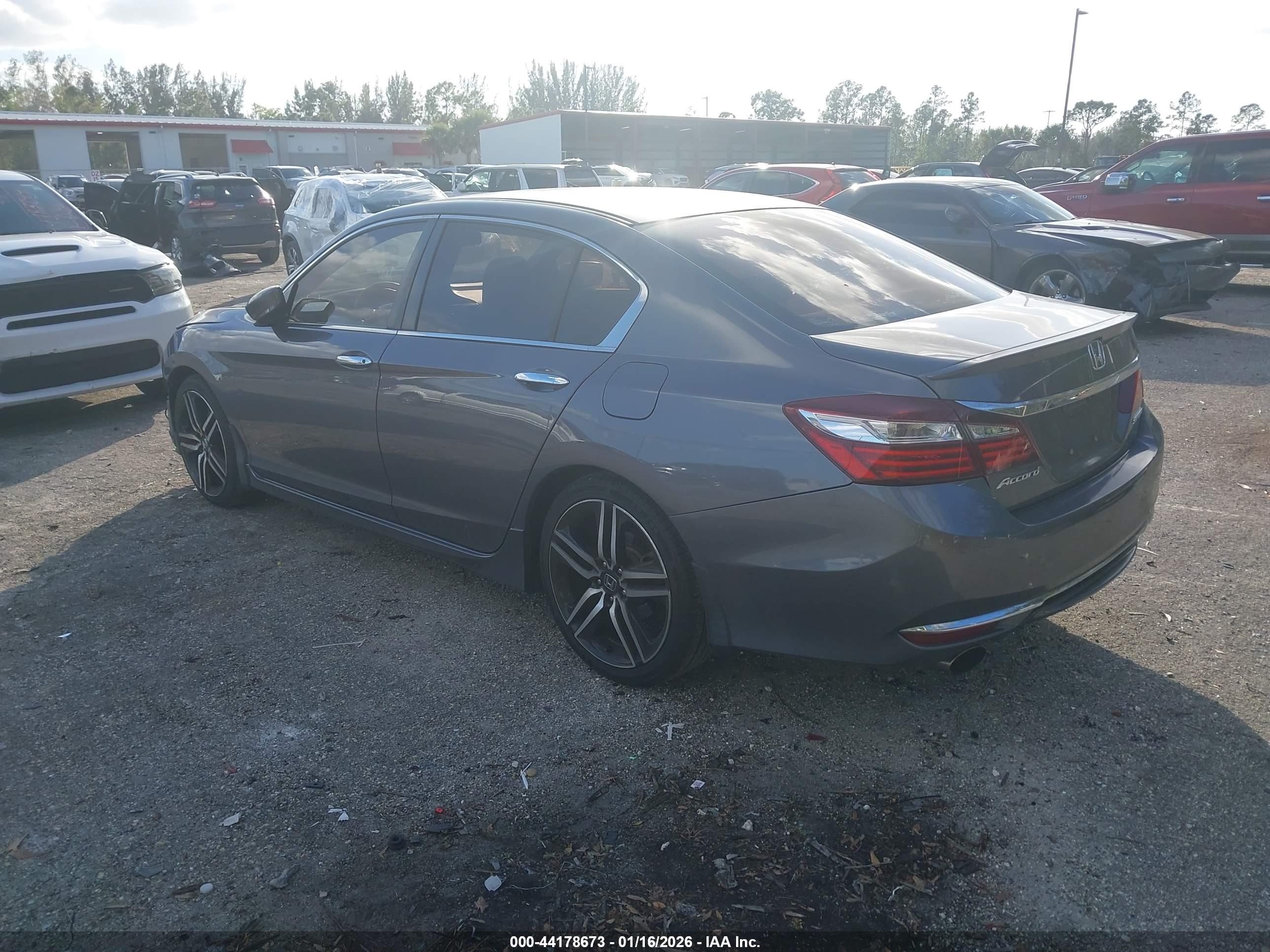 HONDA ACCORD image 3