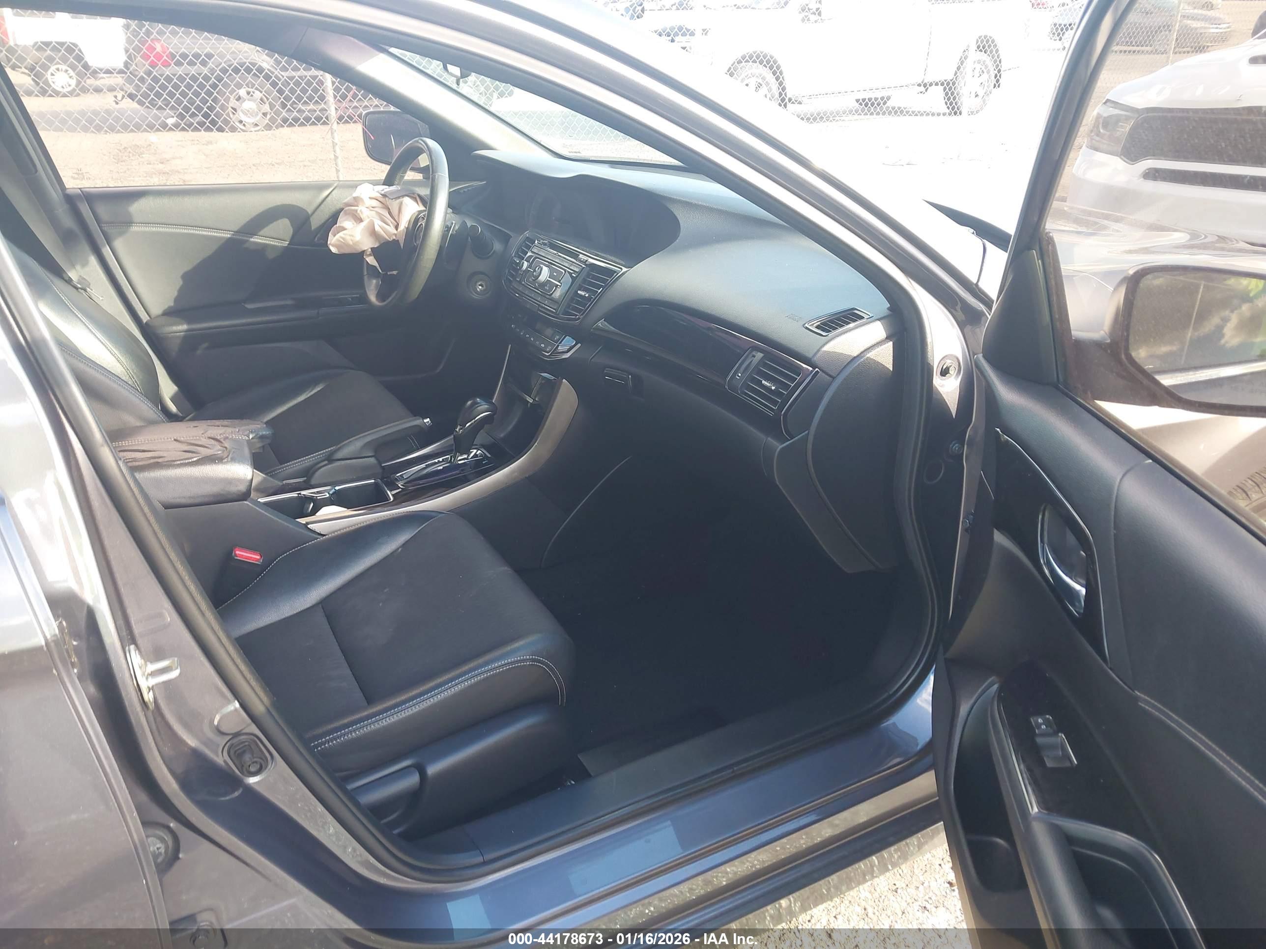 HONDA ACCORD image 5