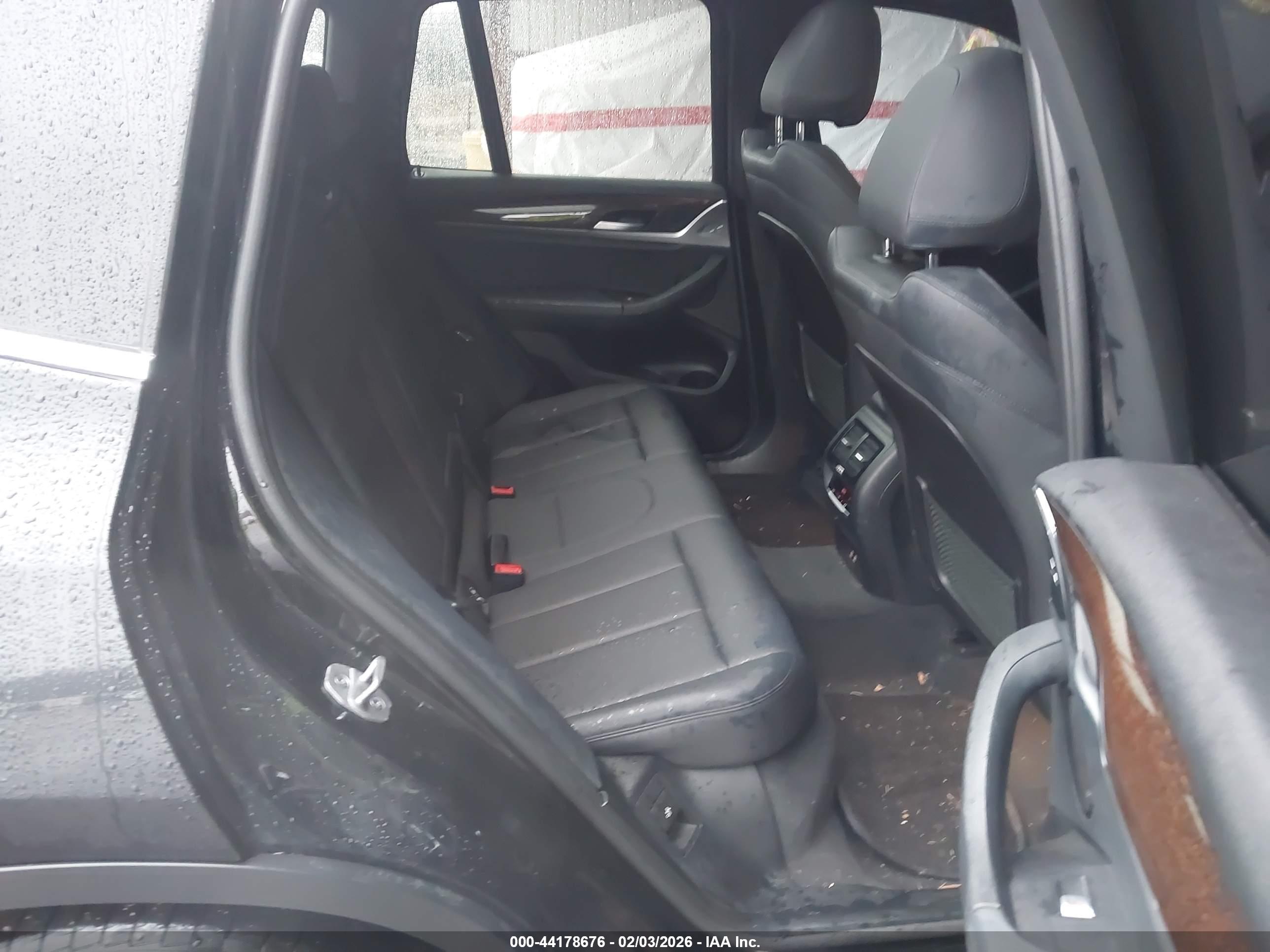 BMW X3 image 8