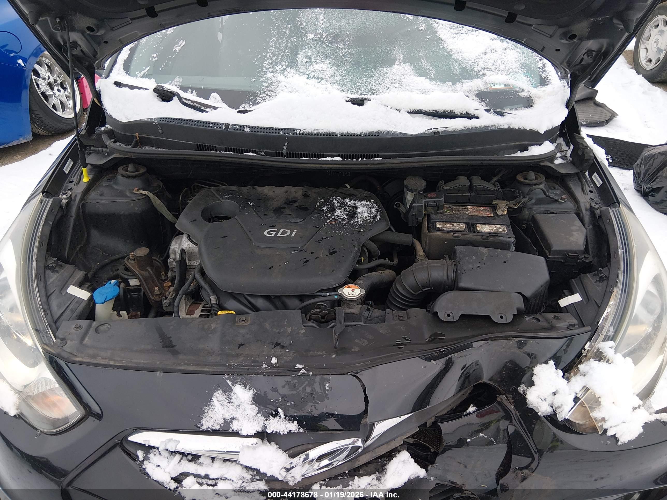 HYUNDAI ACCENT image 10