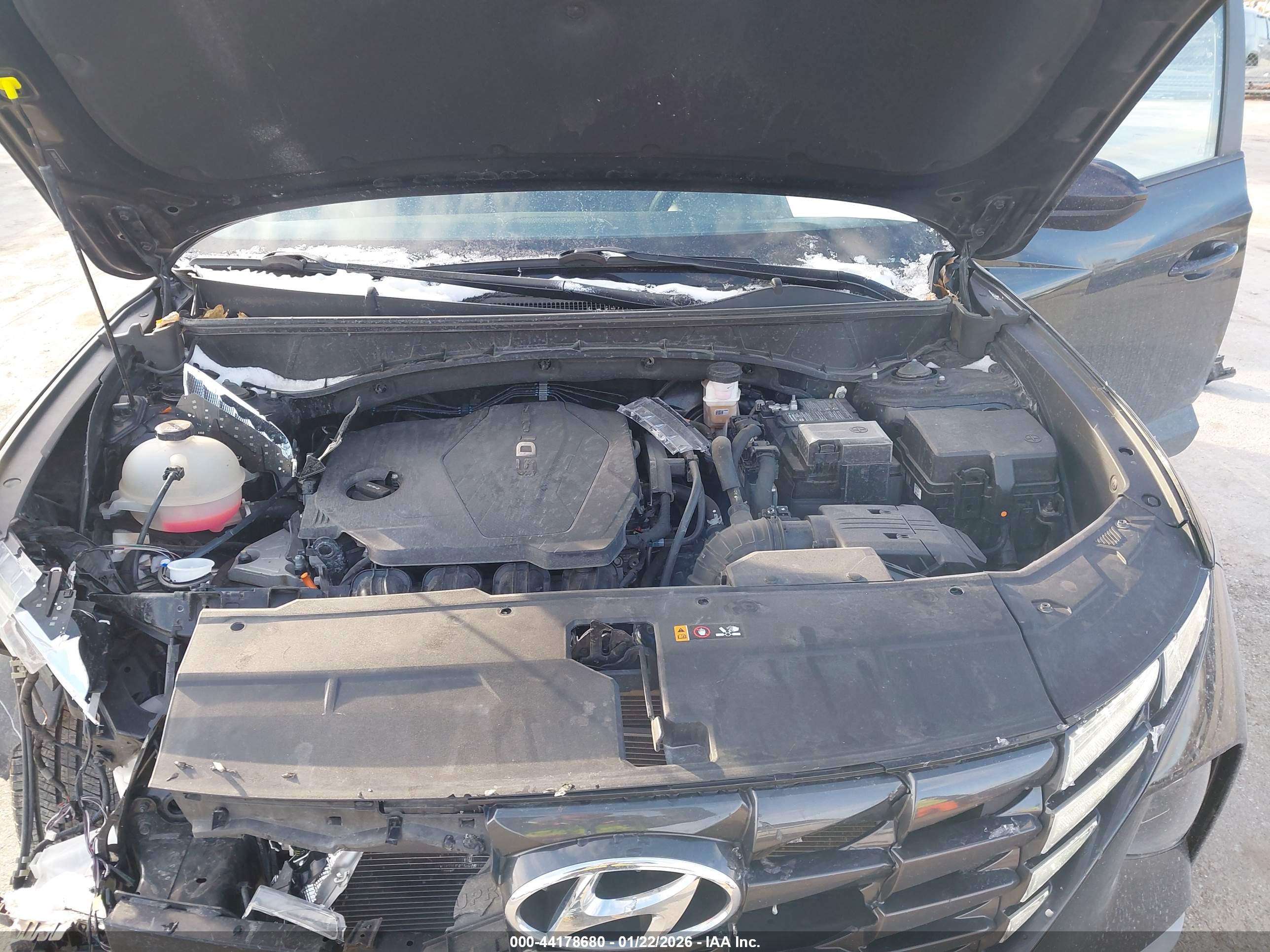 HYUNDAI TUCSON image 10