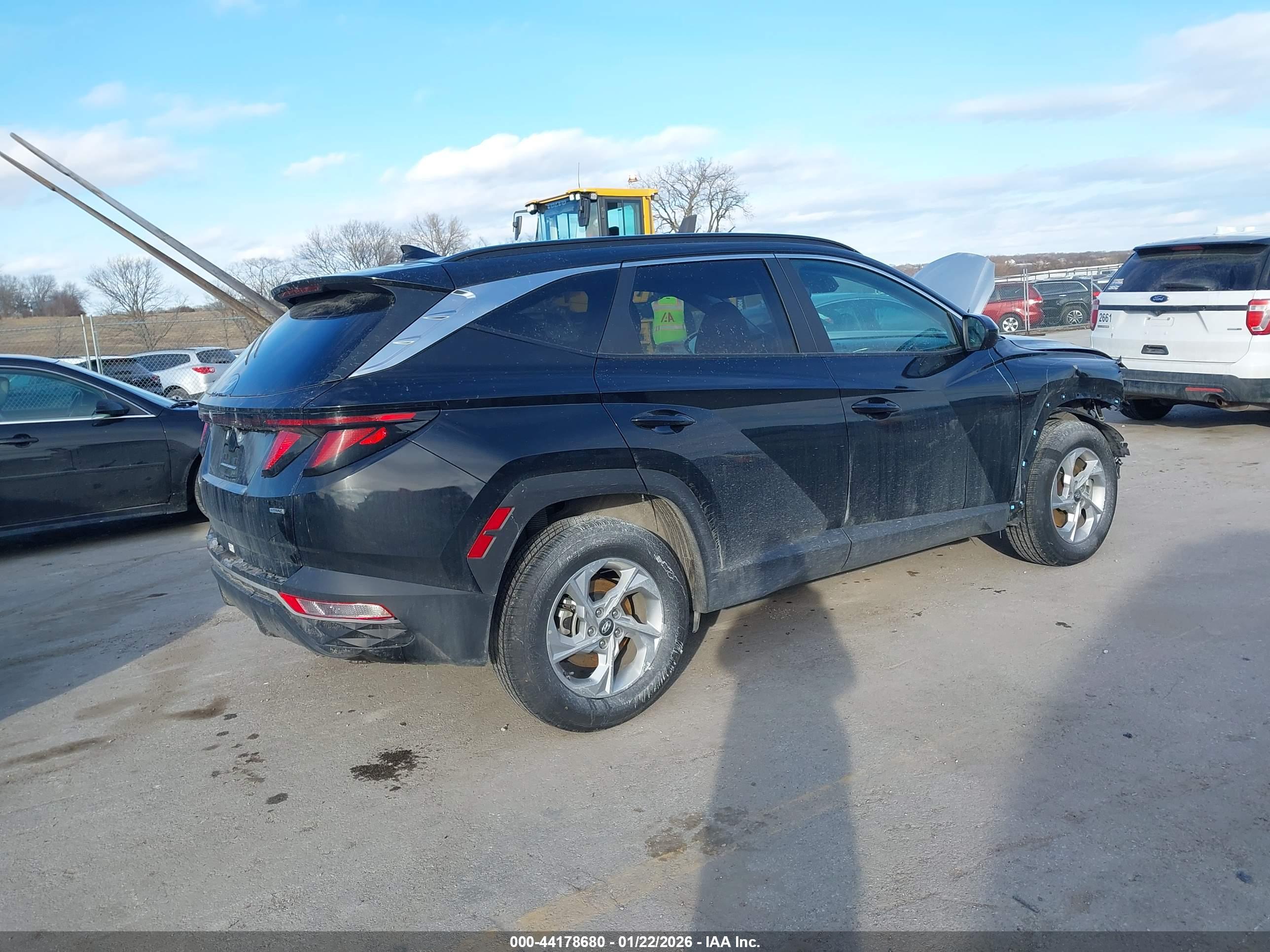 HYUNDAI TUCSON image 4