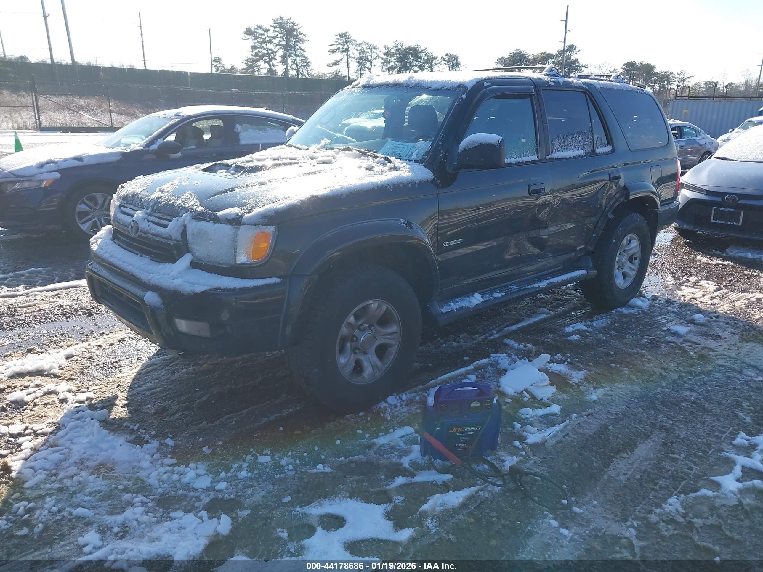 TOYOTA 4RUNNER image 2