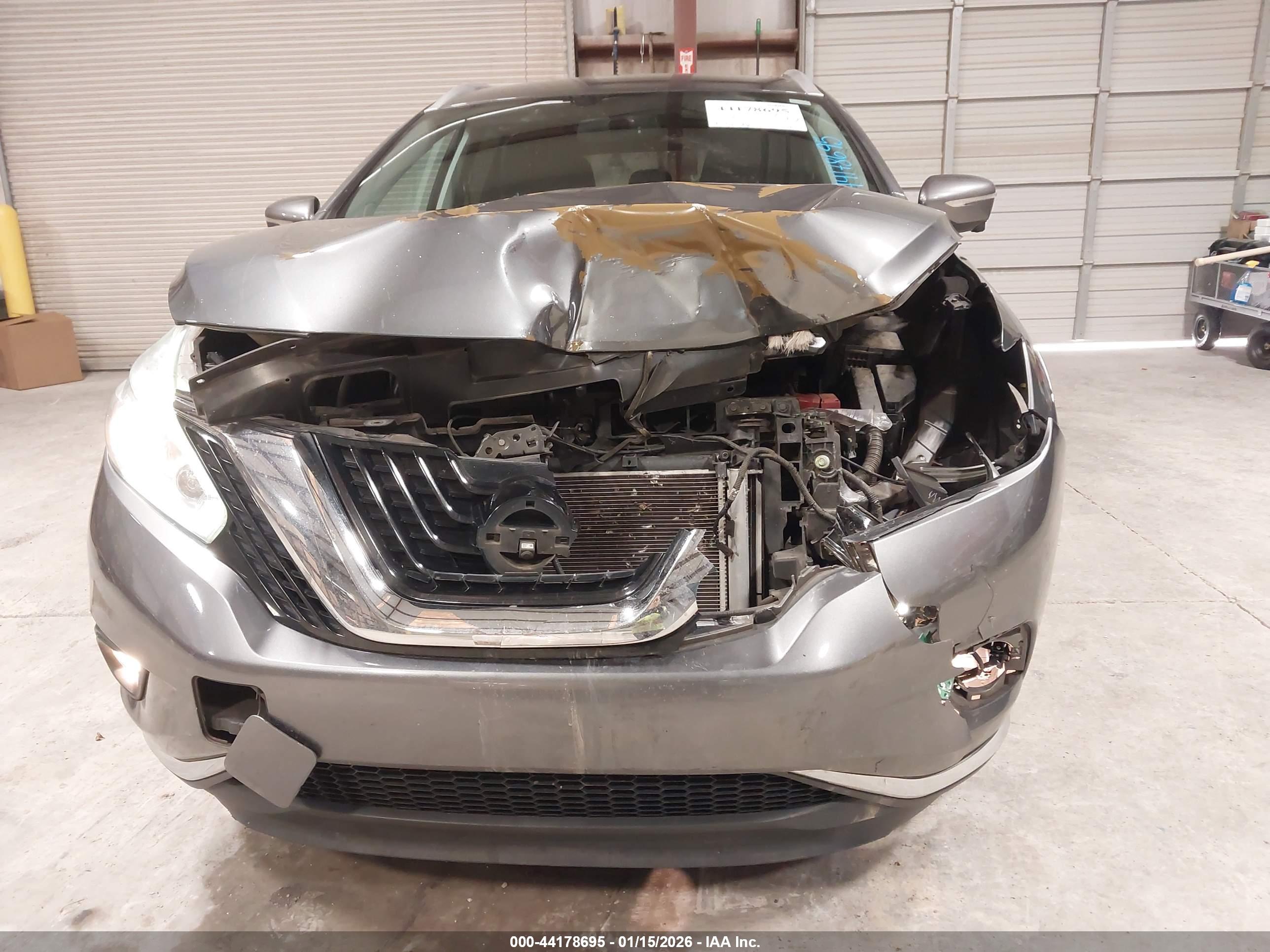 NISSAN MURANO image 6