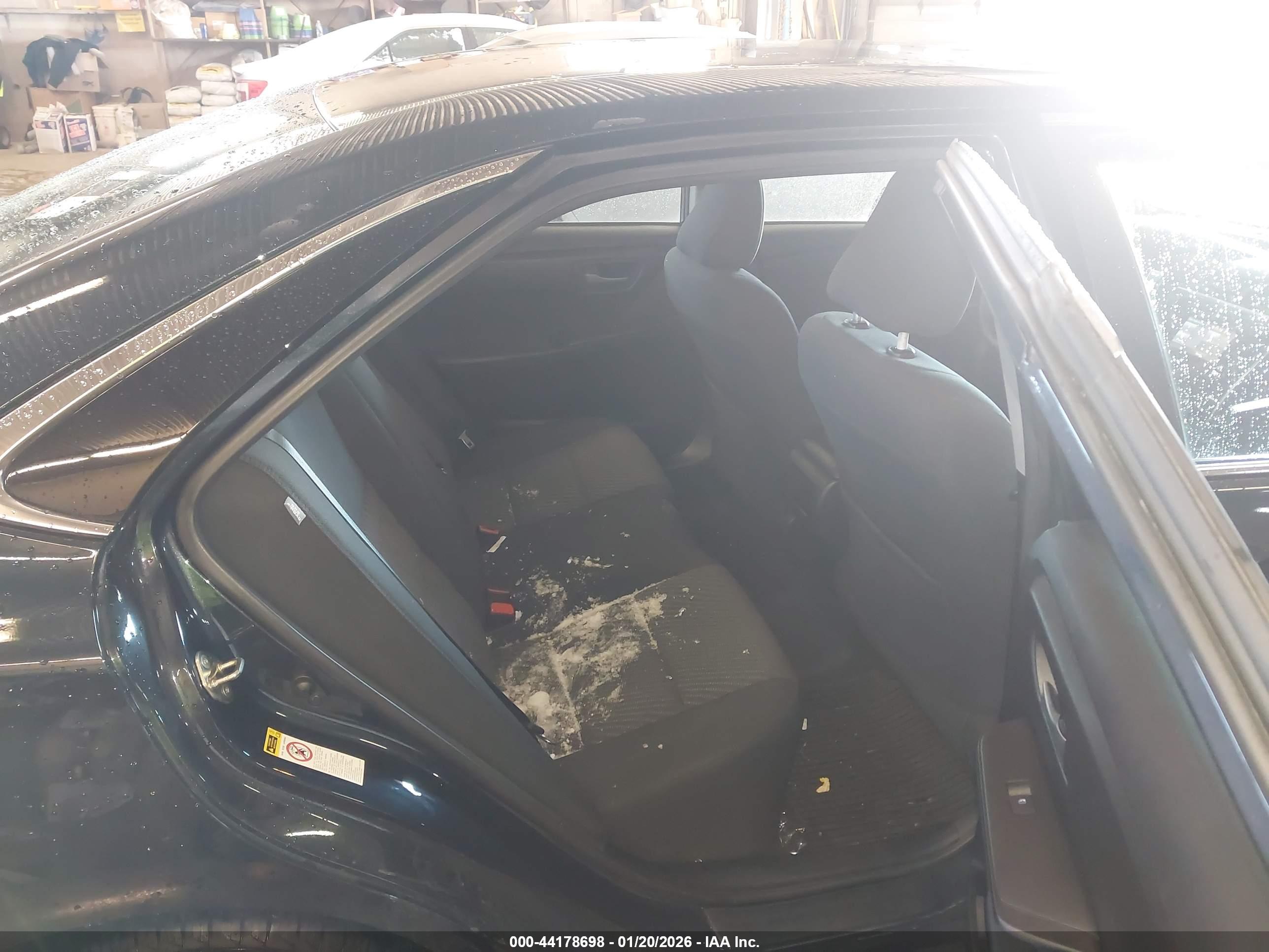 TOYOTA CAMRY image 8