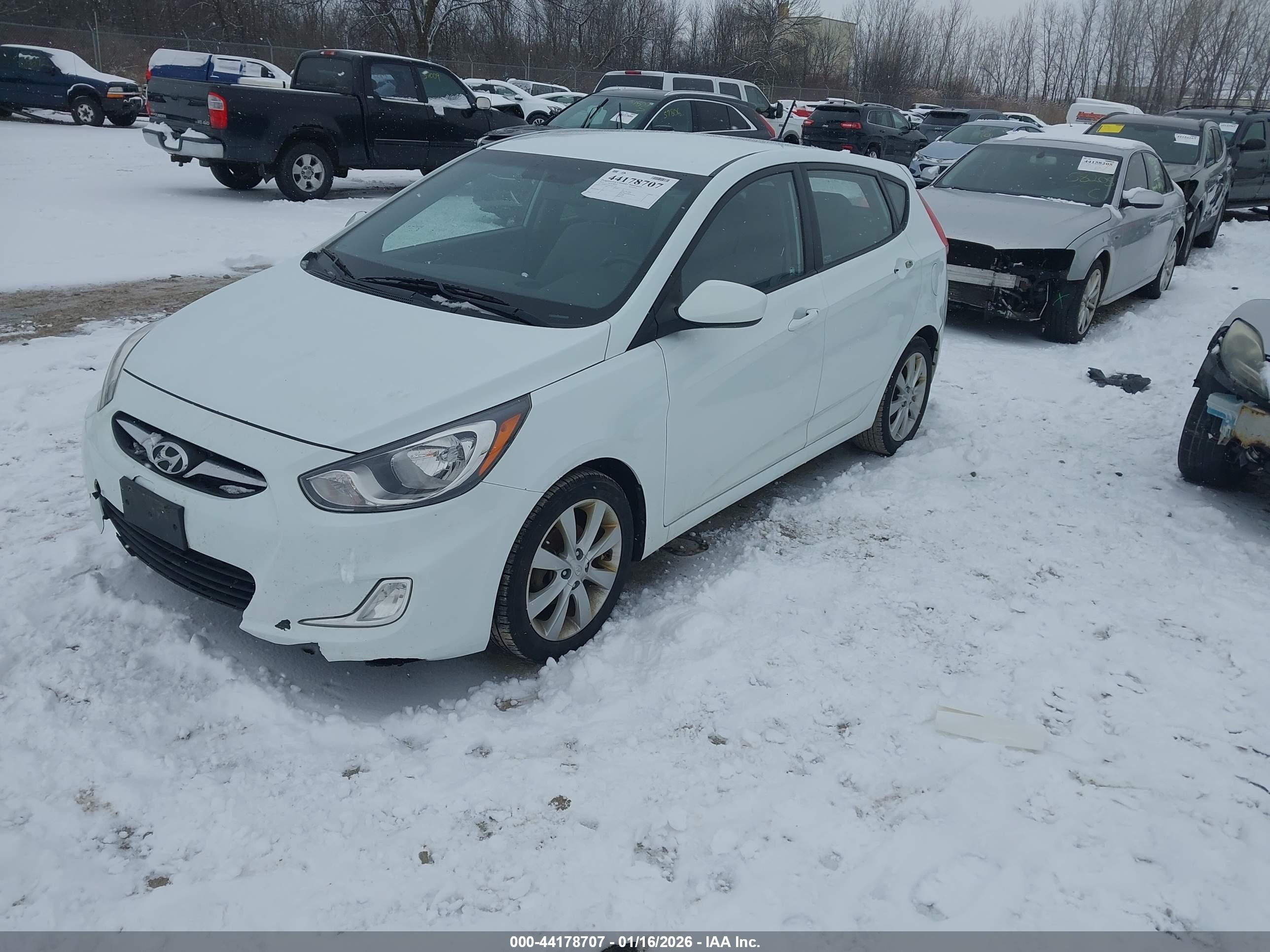 HYUNDAI ACCENT image 2