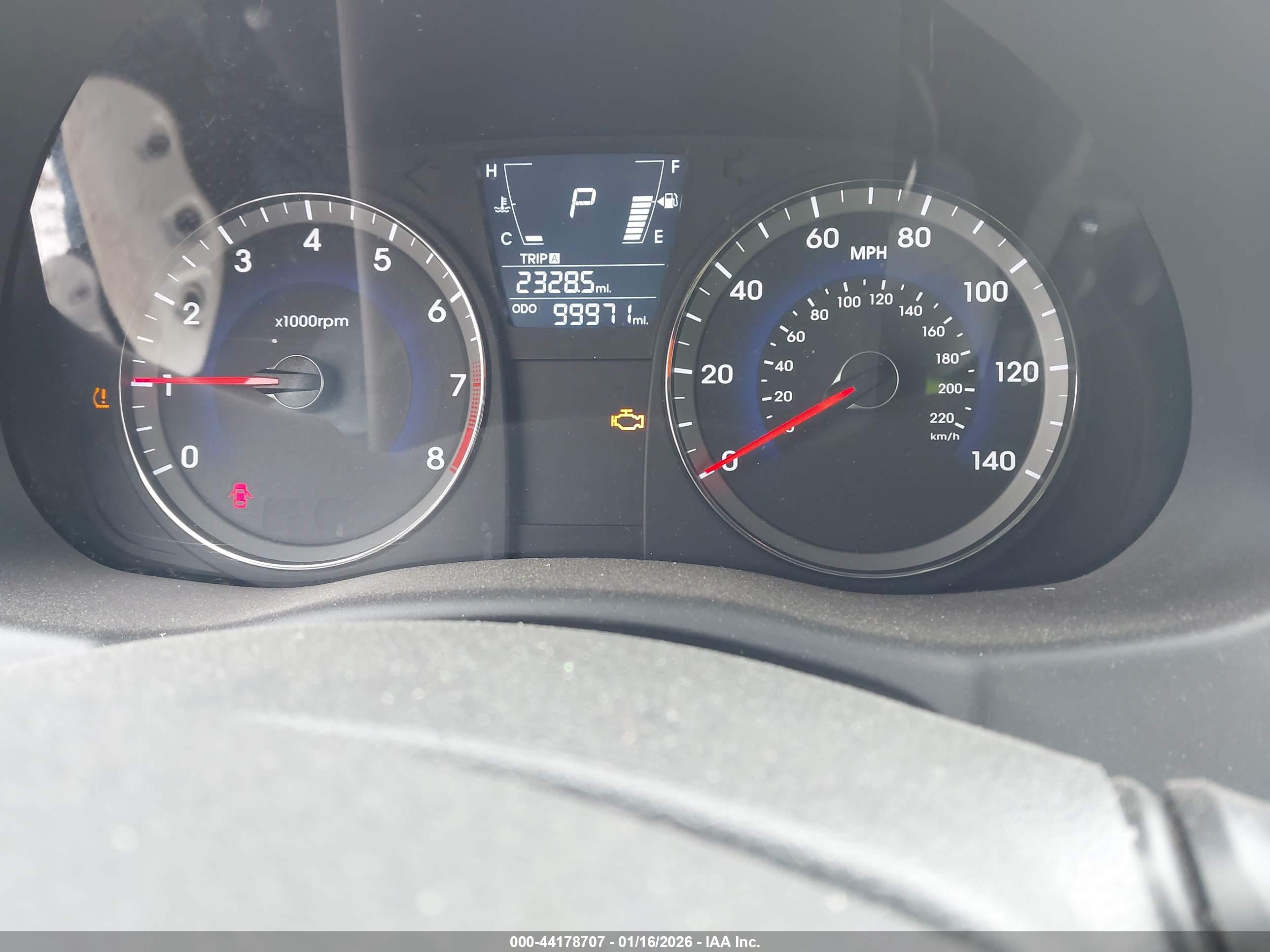 HYUNDAI ACCENT image 7