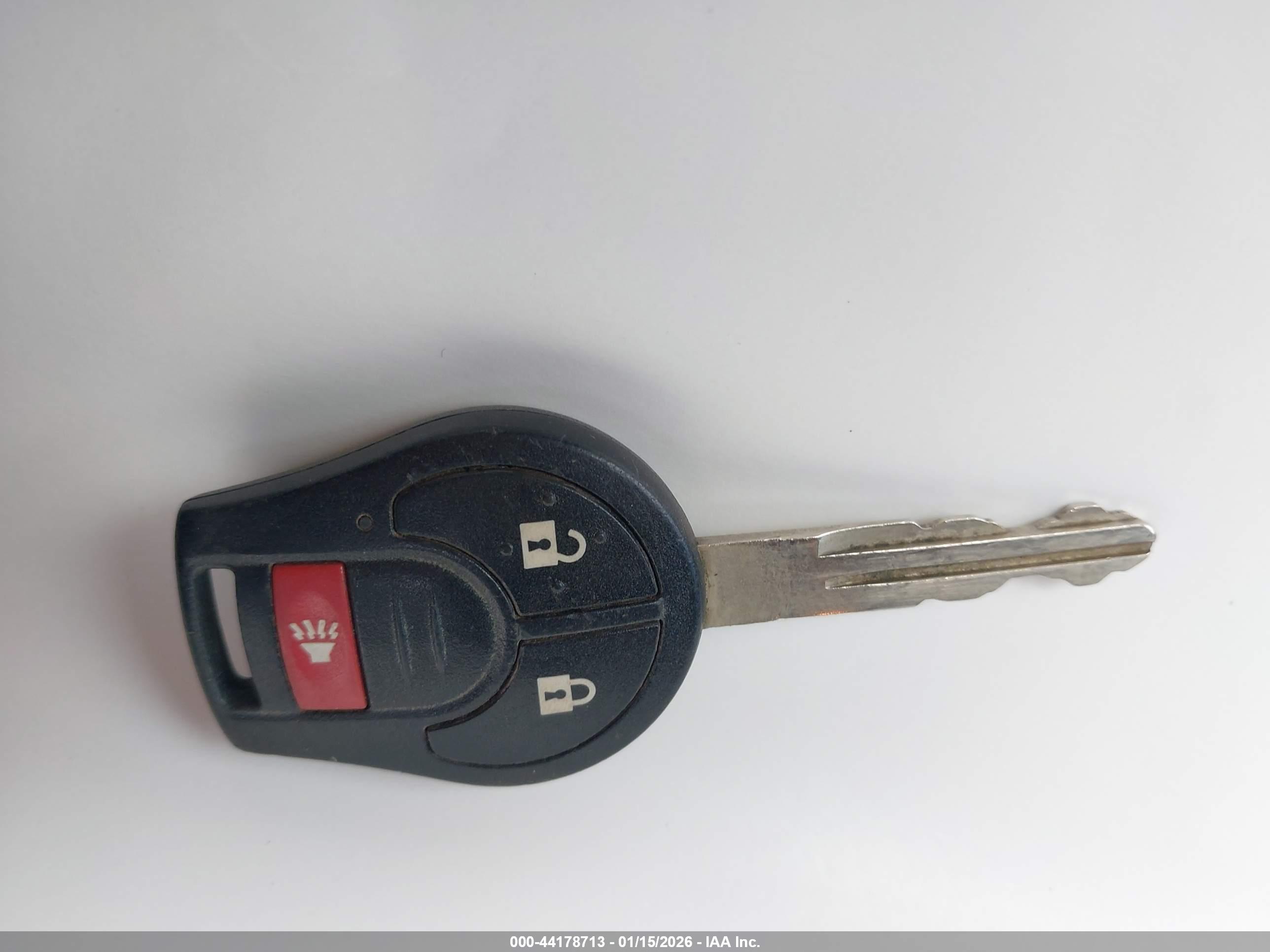 NISSAN ROGUE image 11