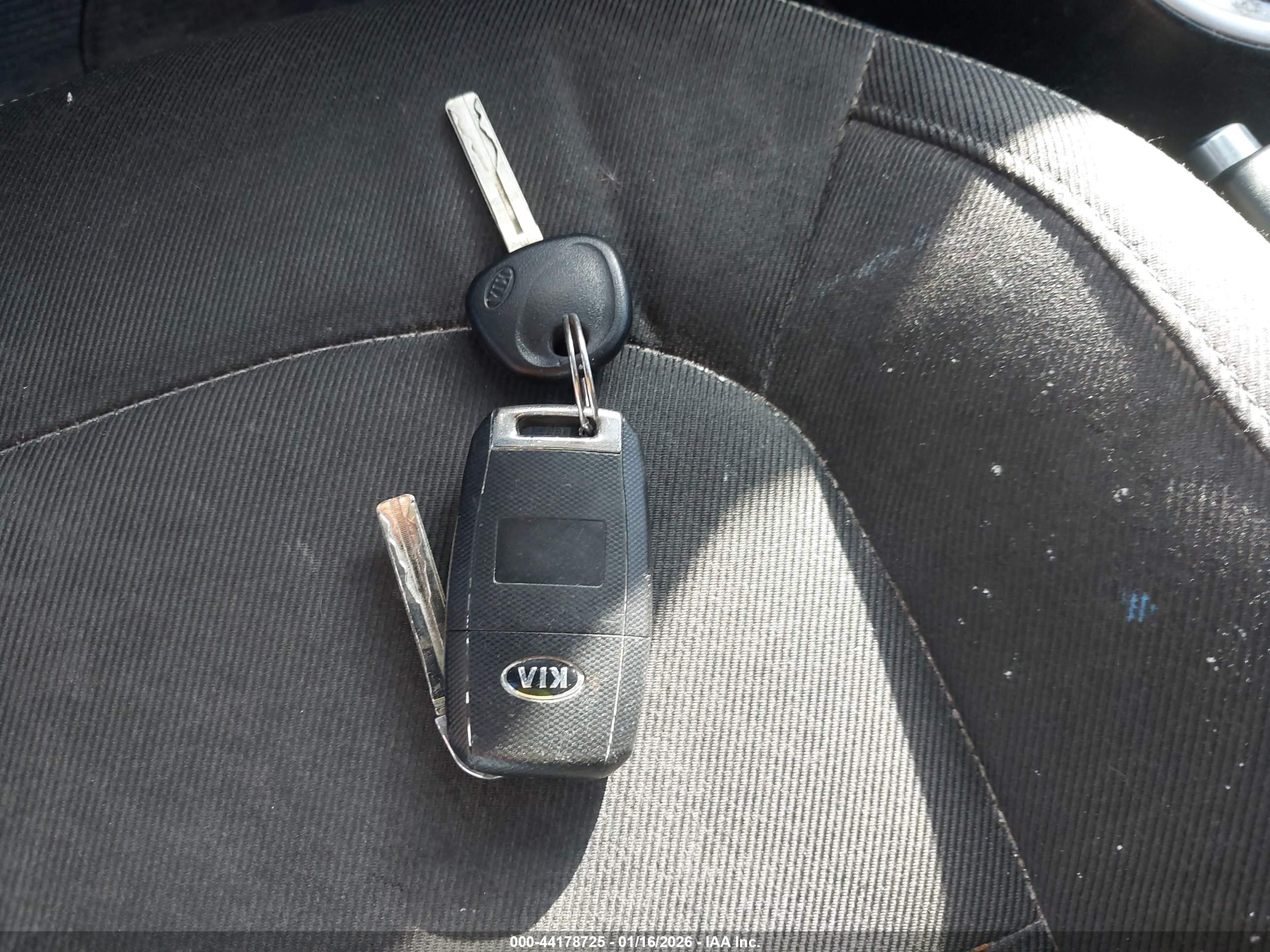 KIA SOUL image 11