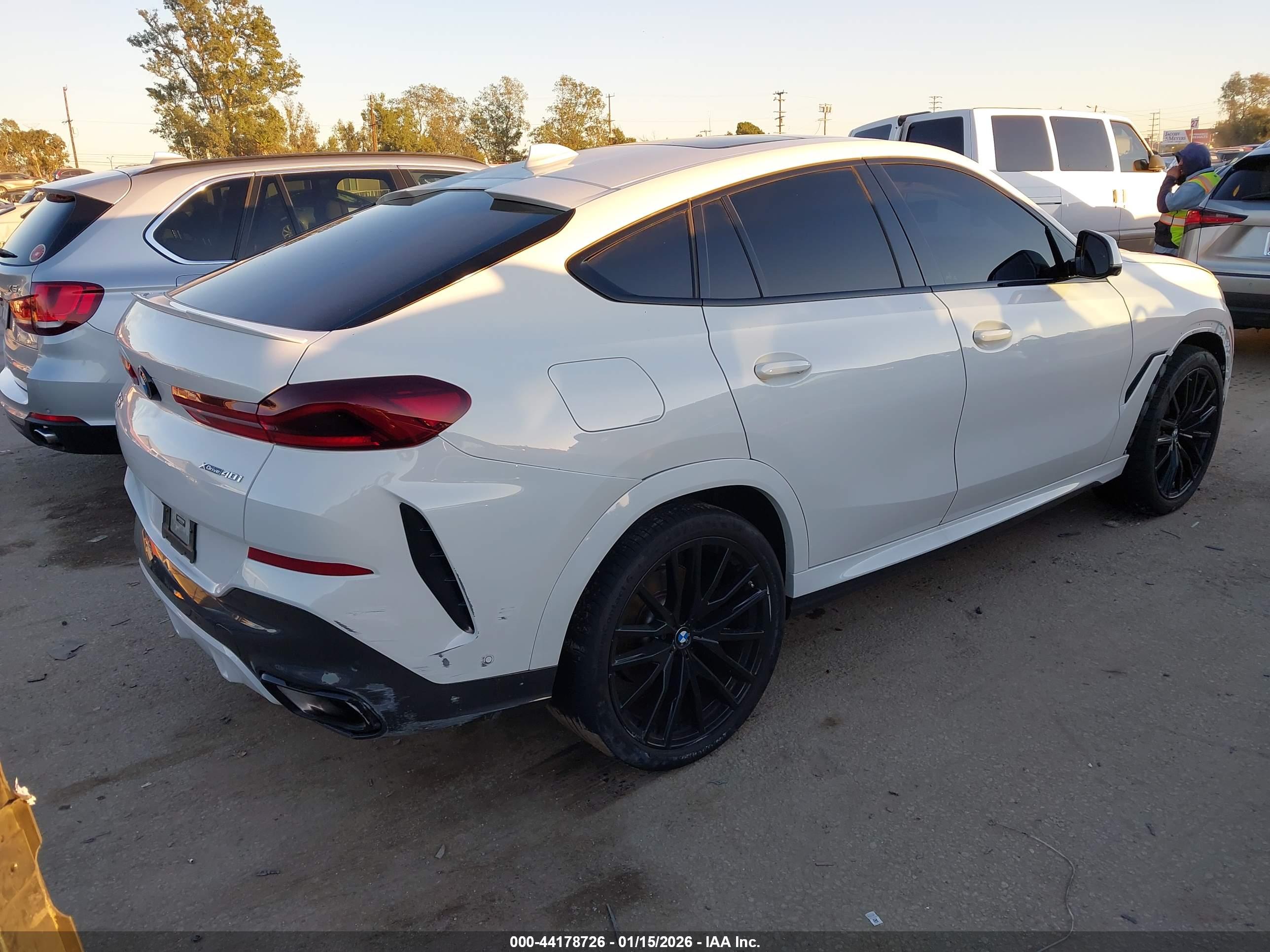 BMW X6 image 4