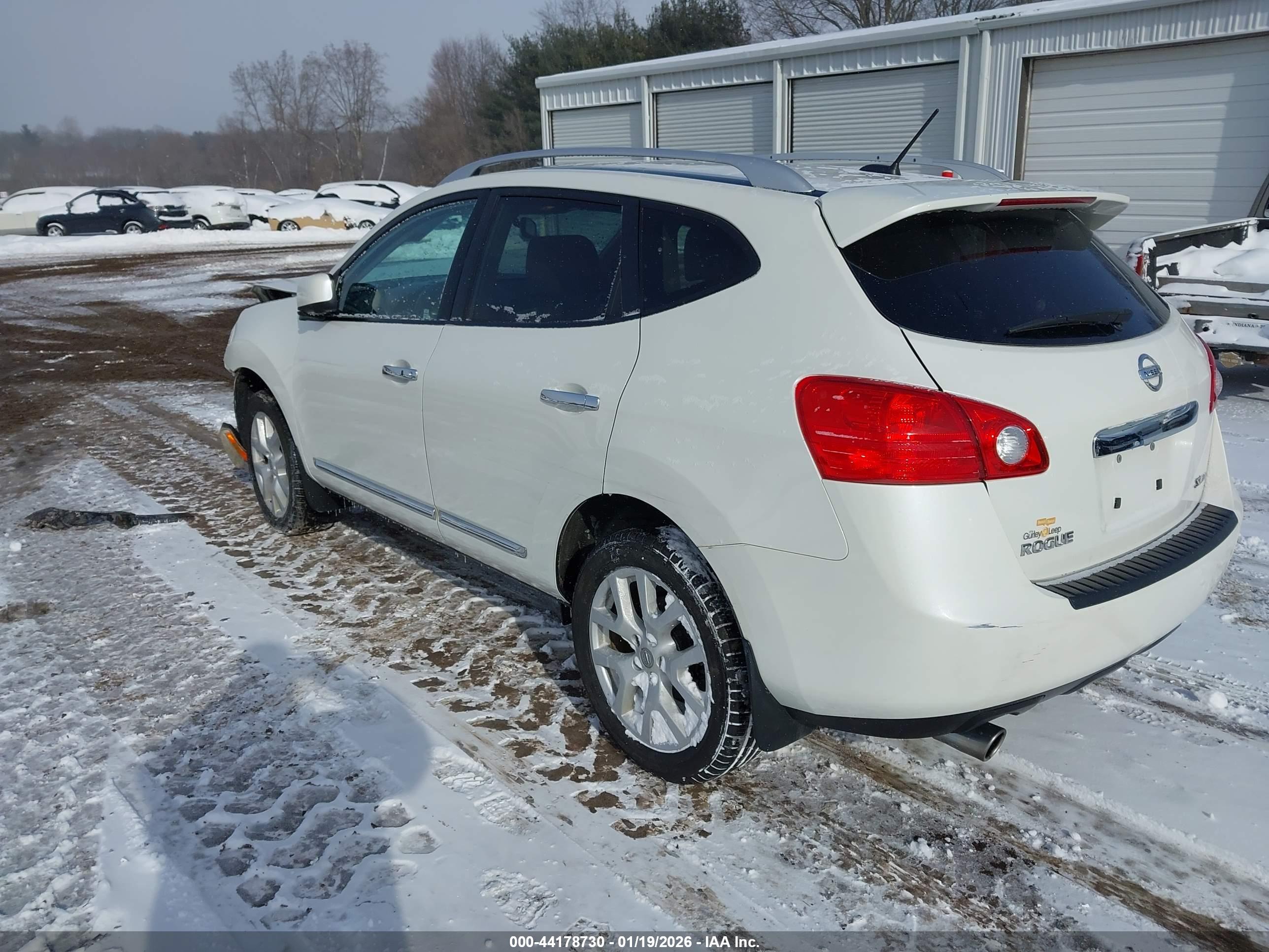 NISSAN ROGUE image 3