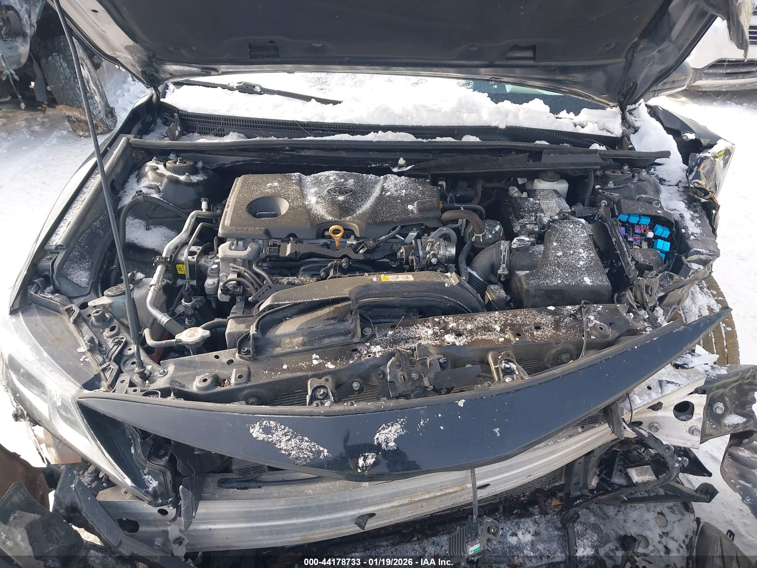 TOYOTA CAMRY image 10