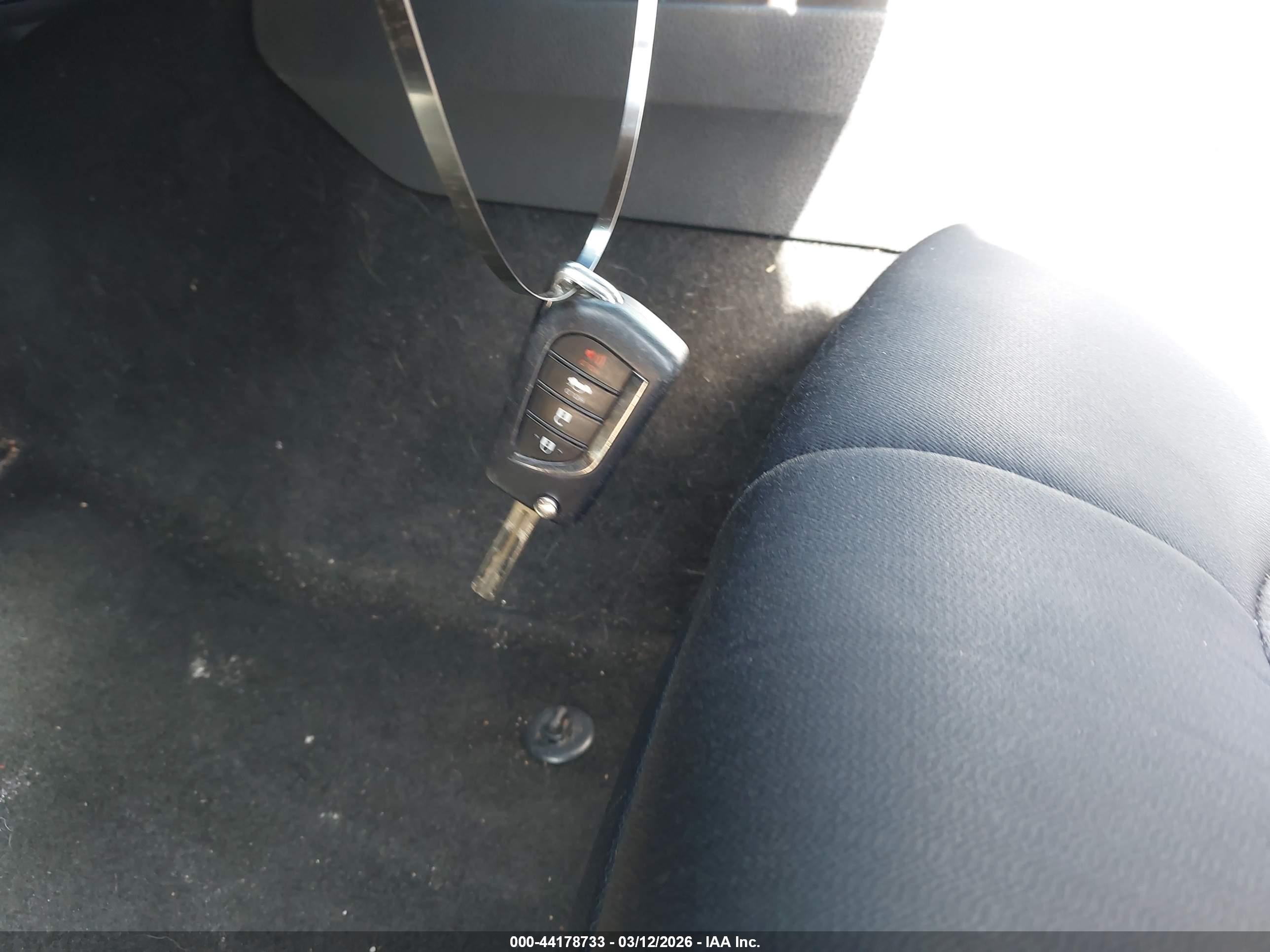 TOYOTA CAMRY image 11