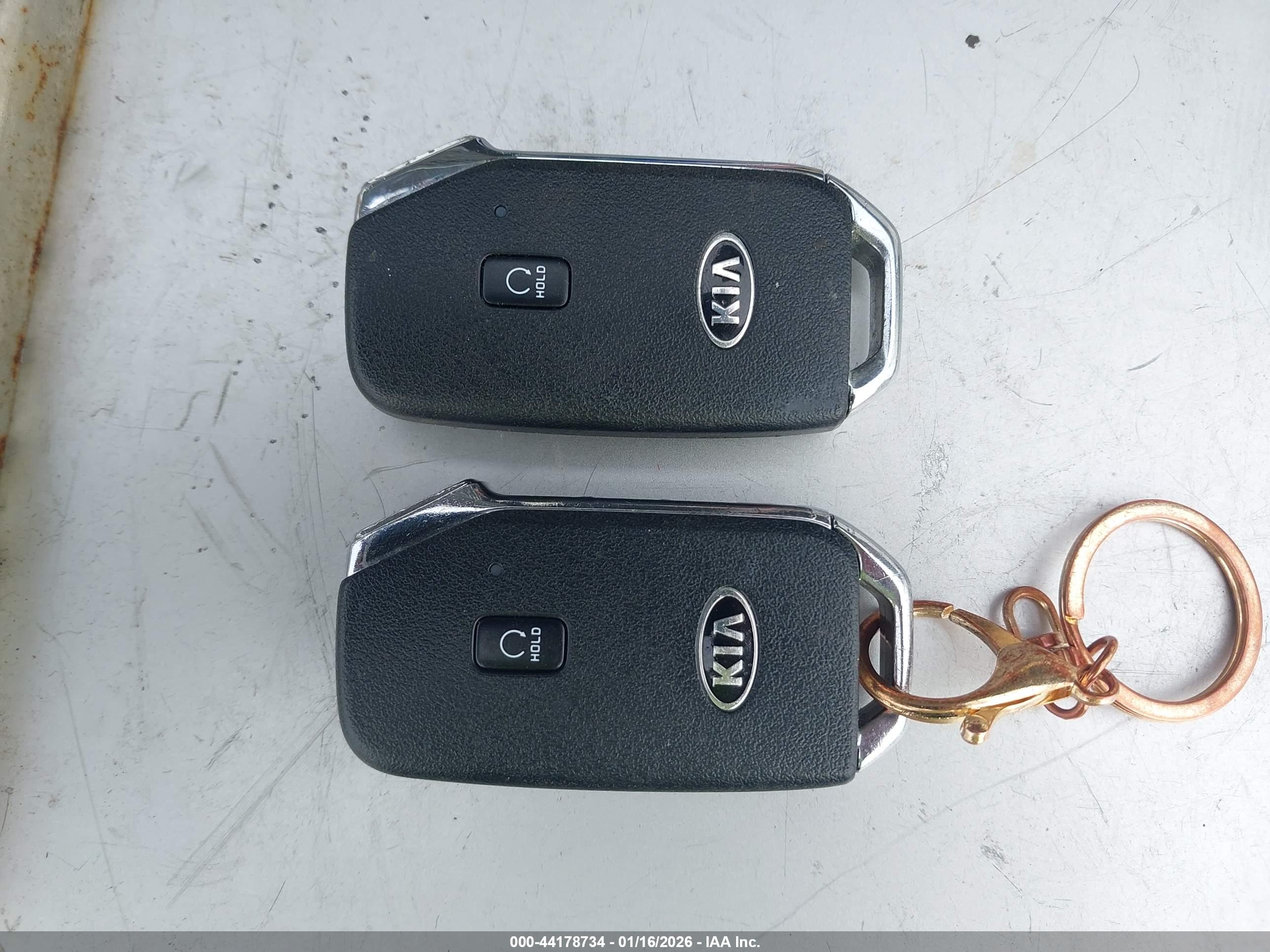 KIA SORENTO image 11