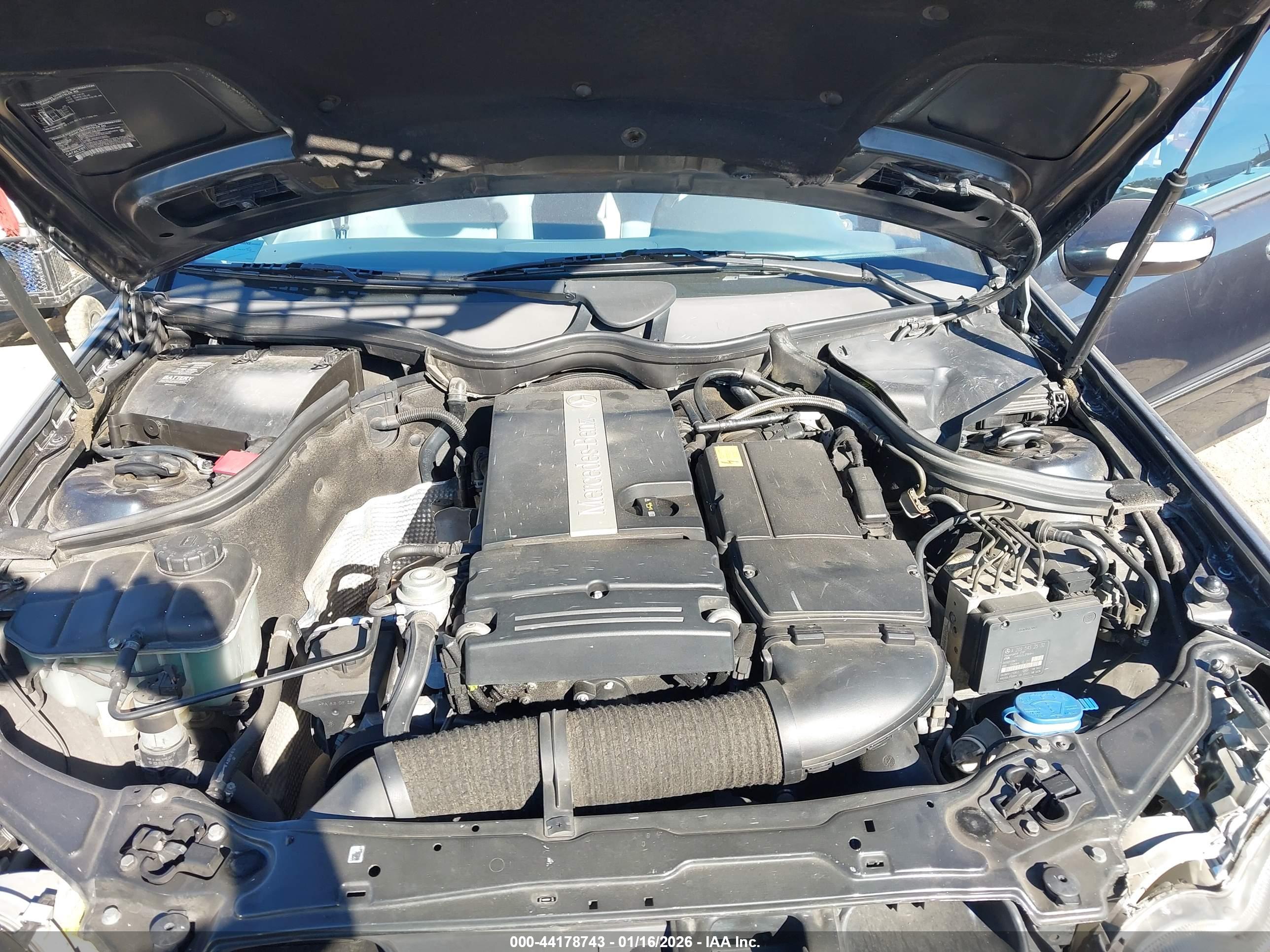 MERCEDES-BENZ C image 10