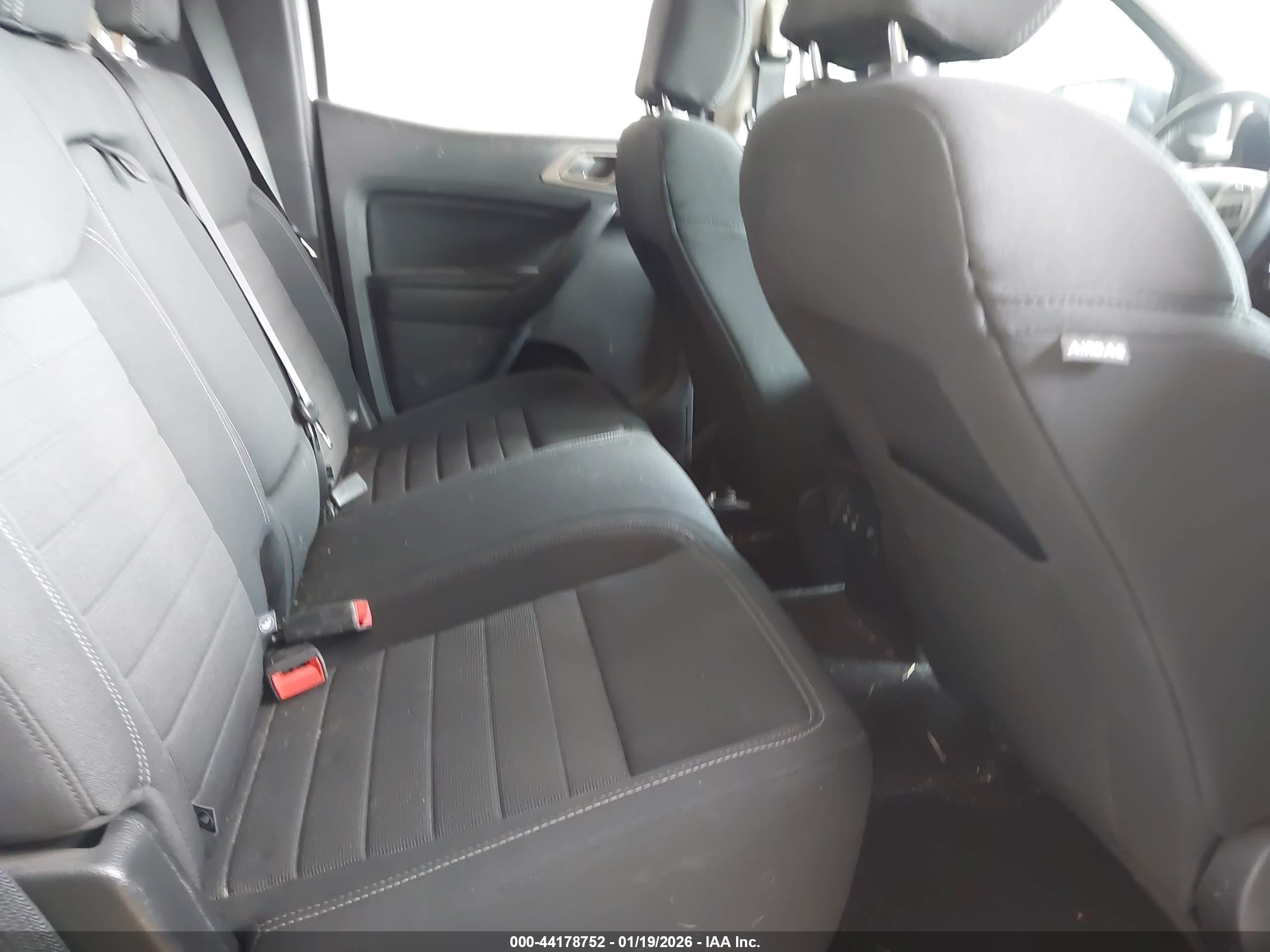 FORD RANGER image 8