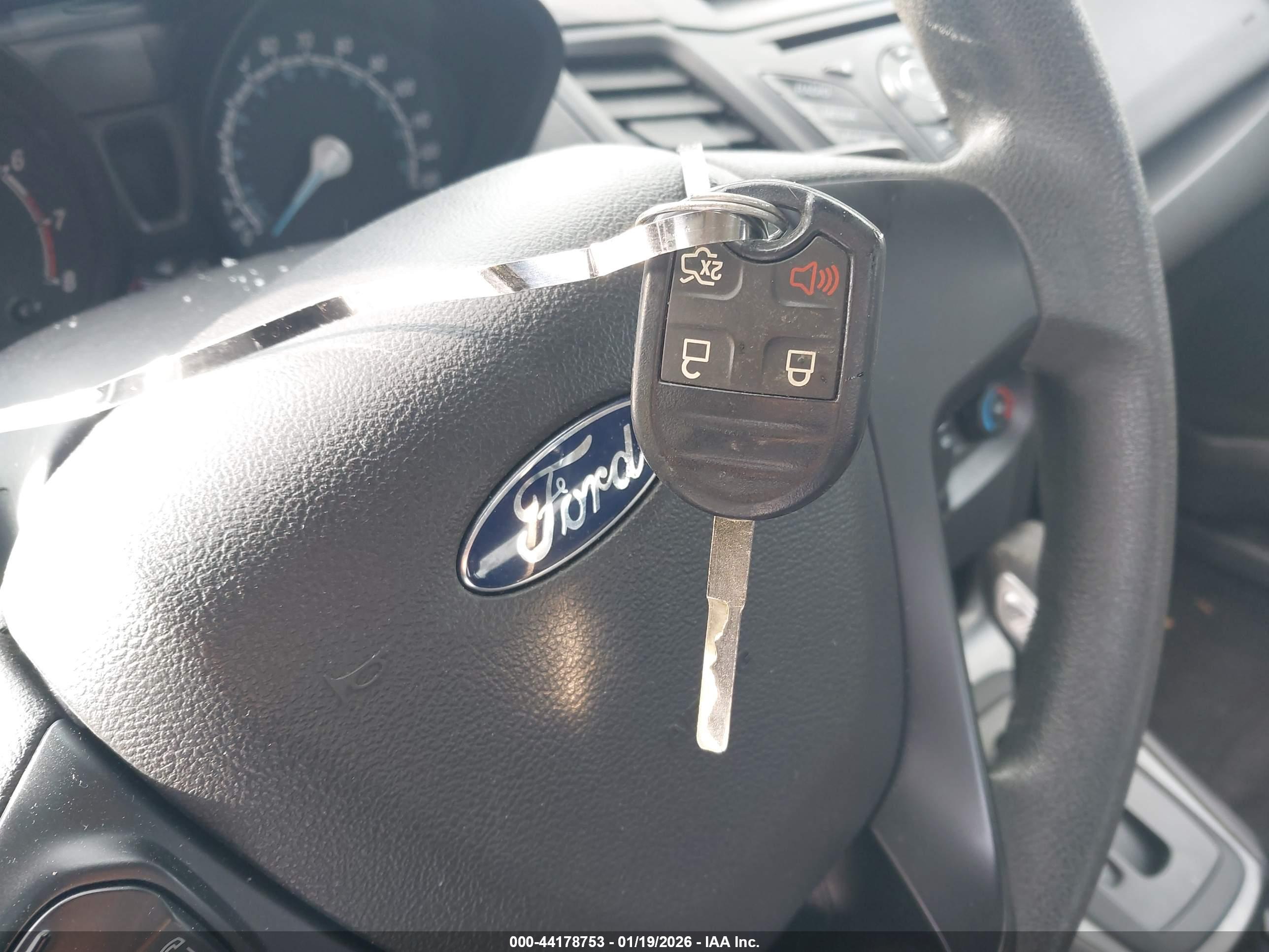 FORD FIESTA image 11