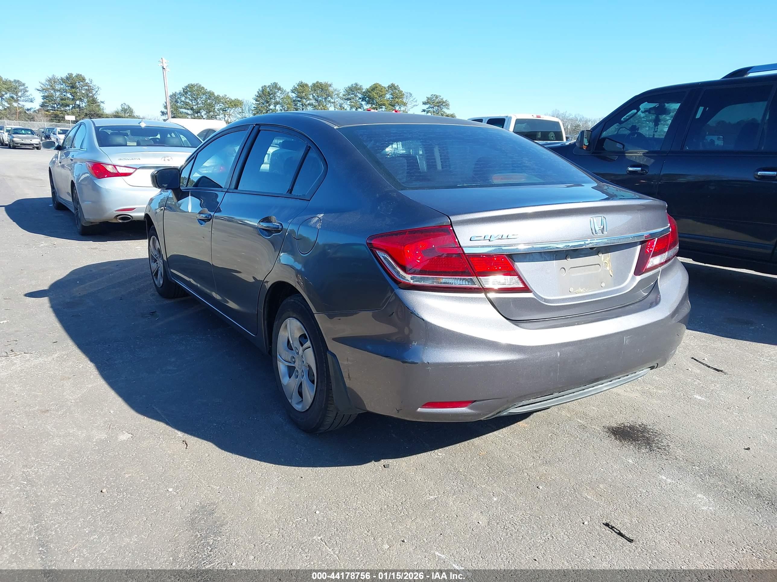 HONDA CIVIC image 3
