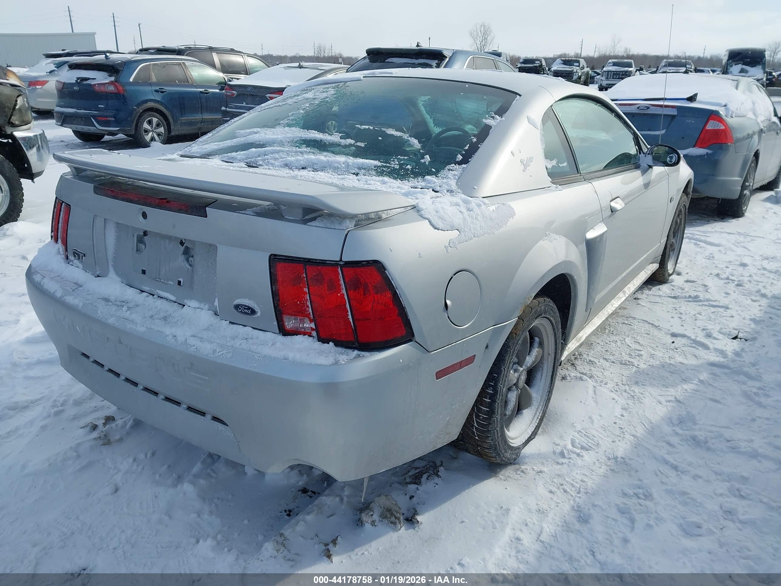 FORD MUSTANG image 4