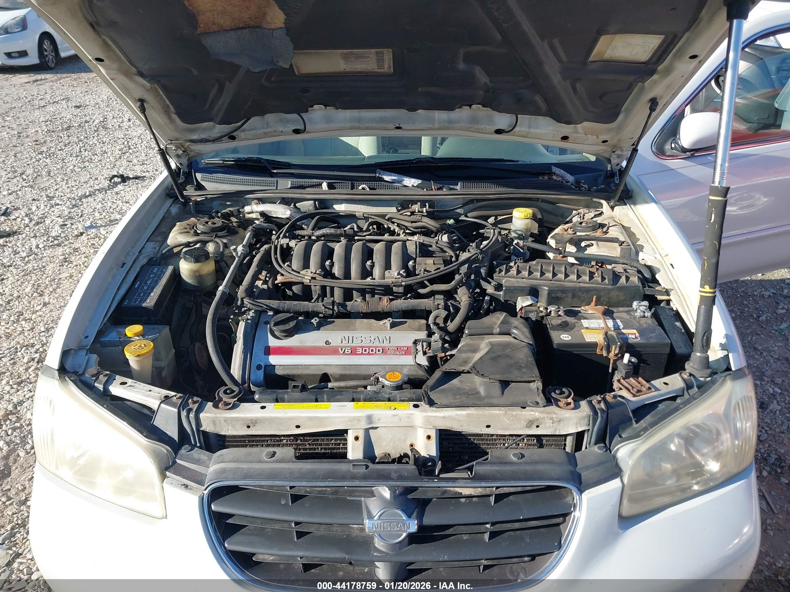 NISSAN MAXIMA image 10
