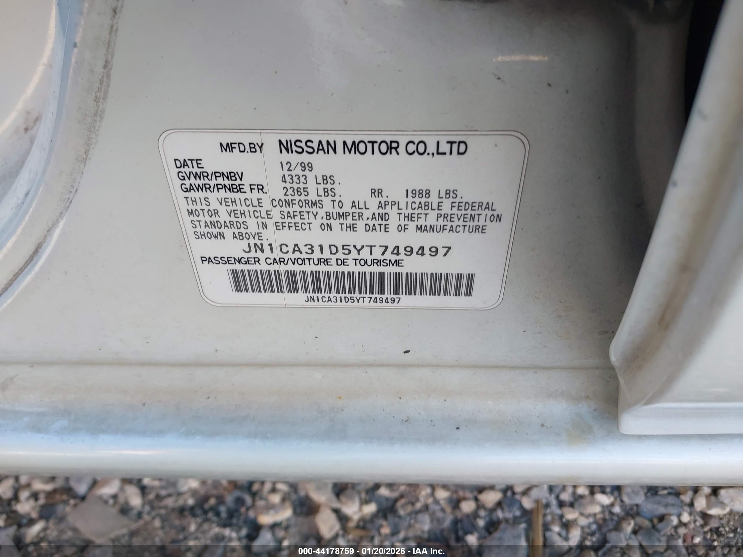 NISSAN MAXIMA image 9