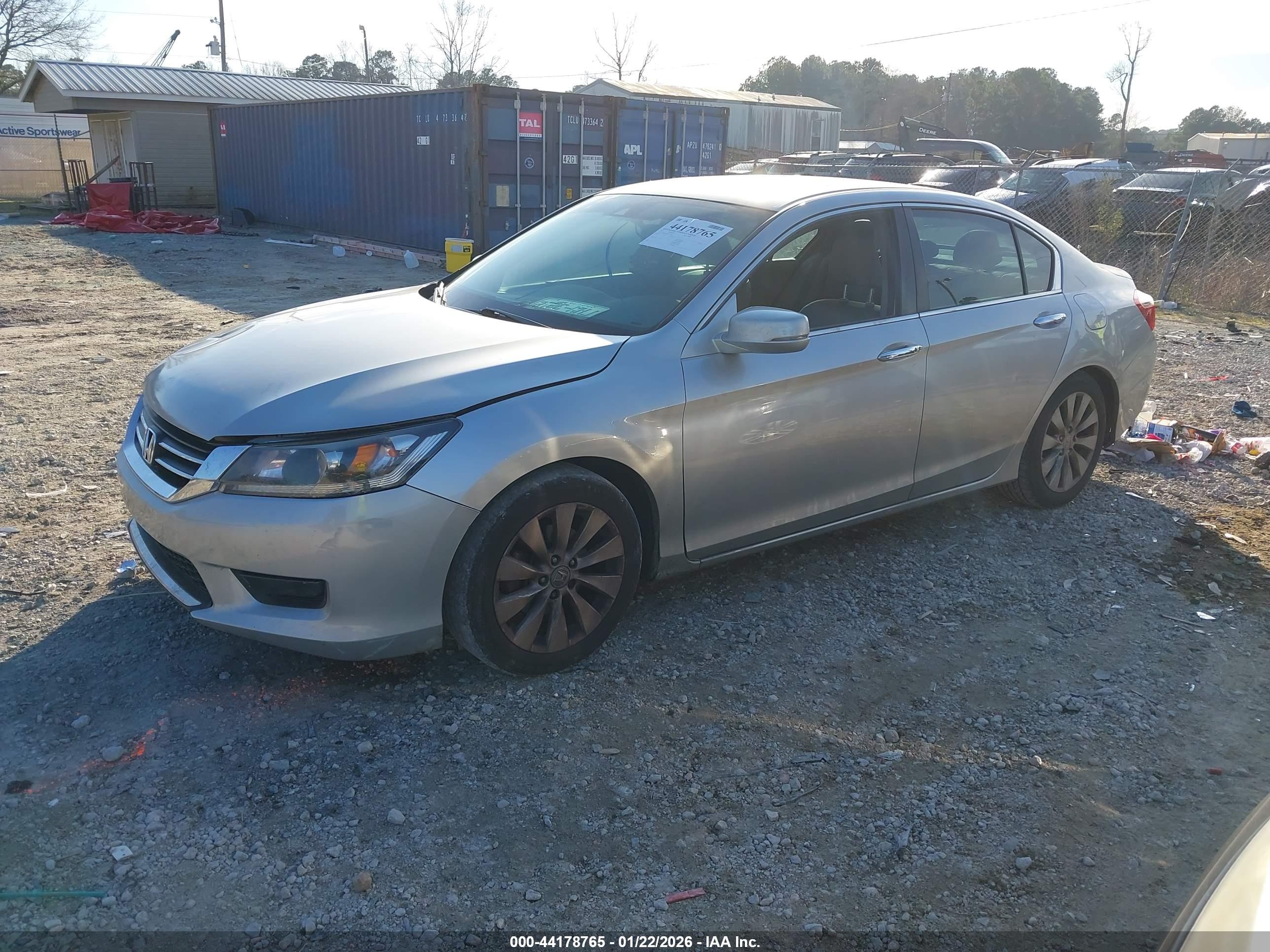 HONDA ACCORD image 2