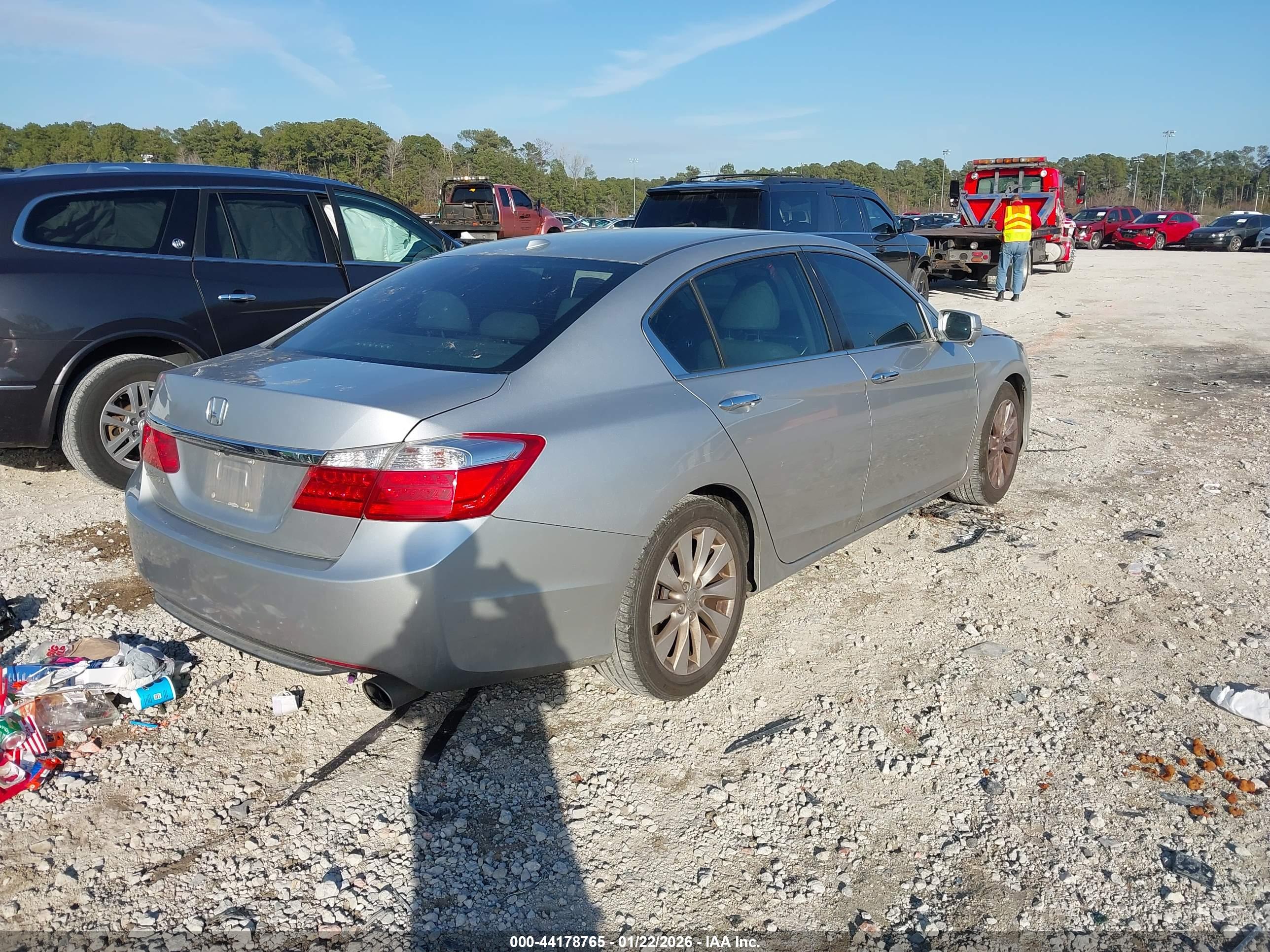 HONDA ACCORD image 4