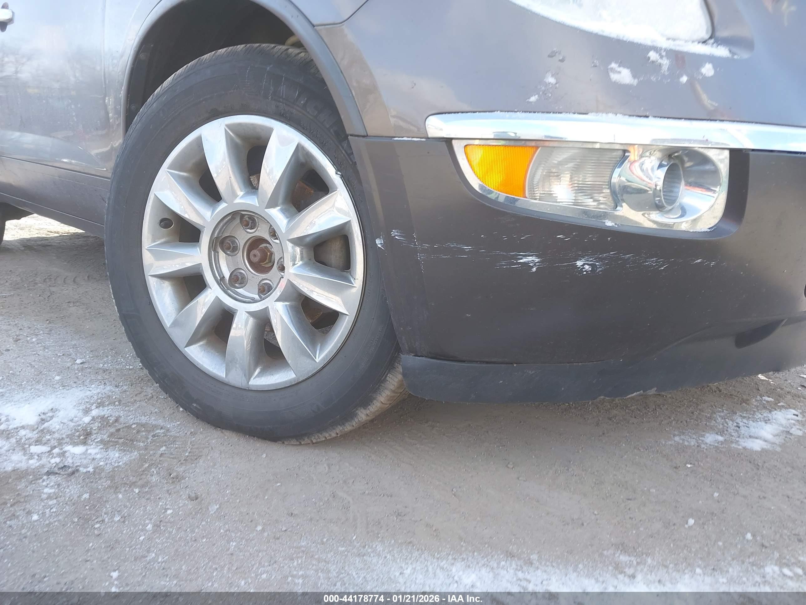 BUICK ENCLAVE image 6