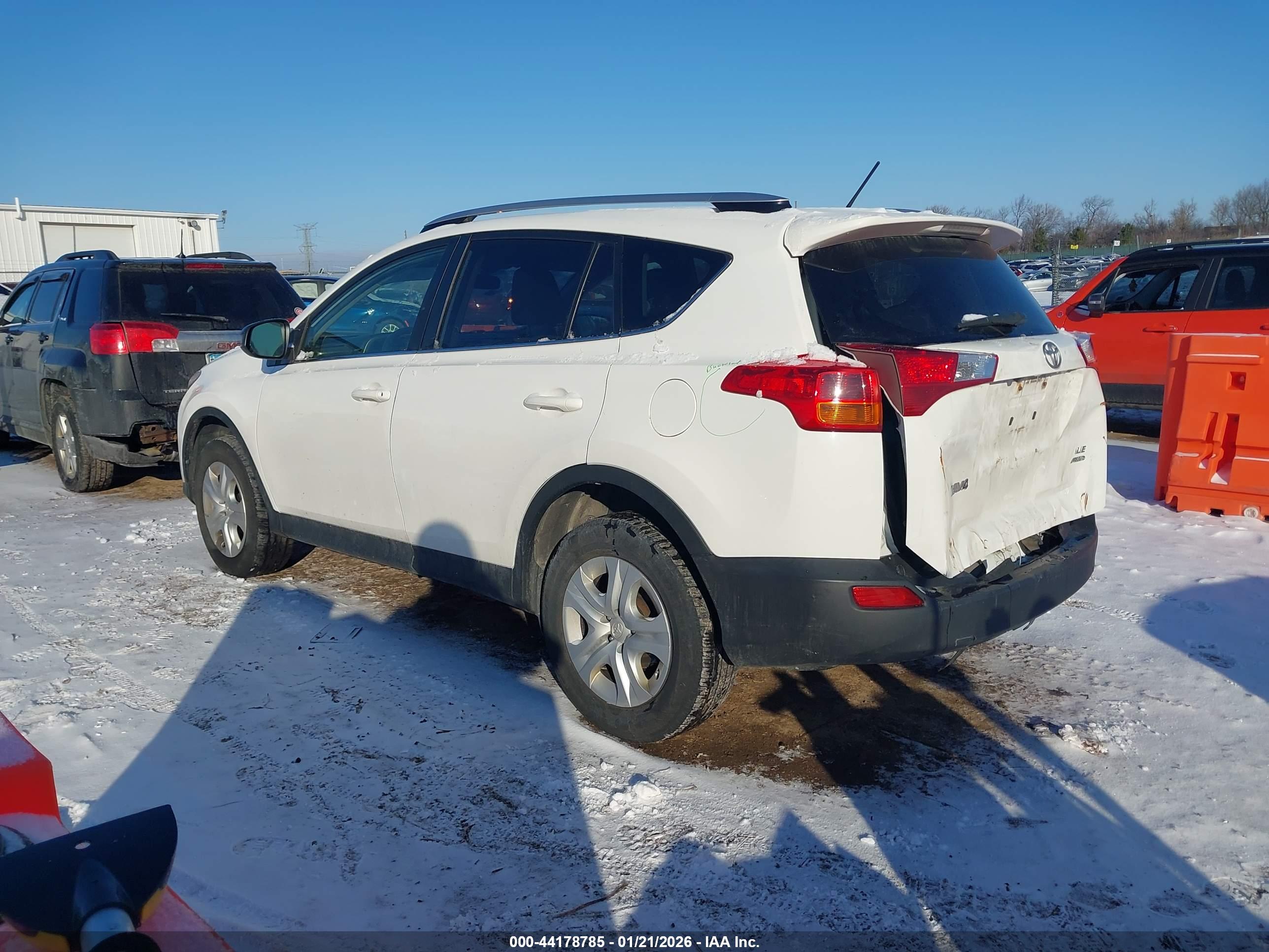 TOYOTA RAV4 image 3