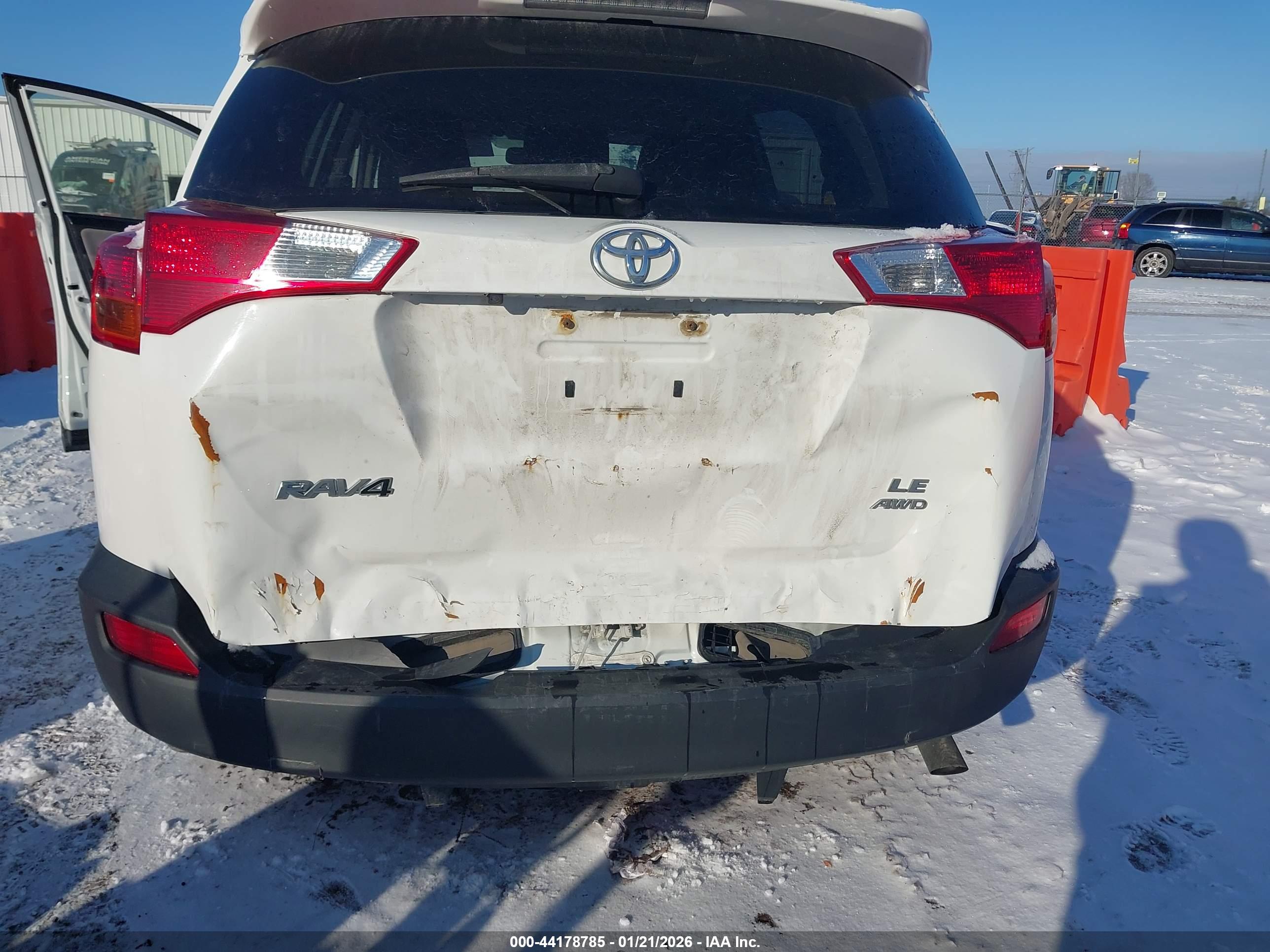 TOYOTA RAV4 image 6