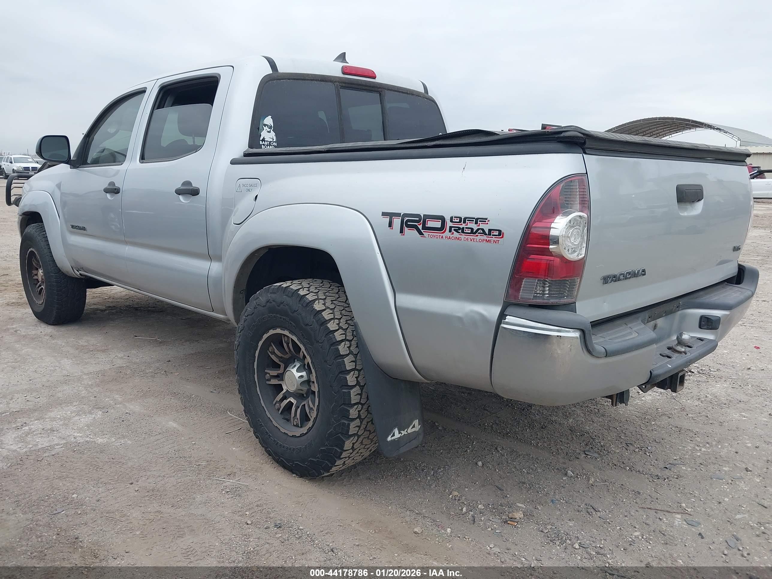 TOYOTA TACOMA image 3