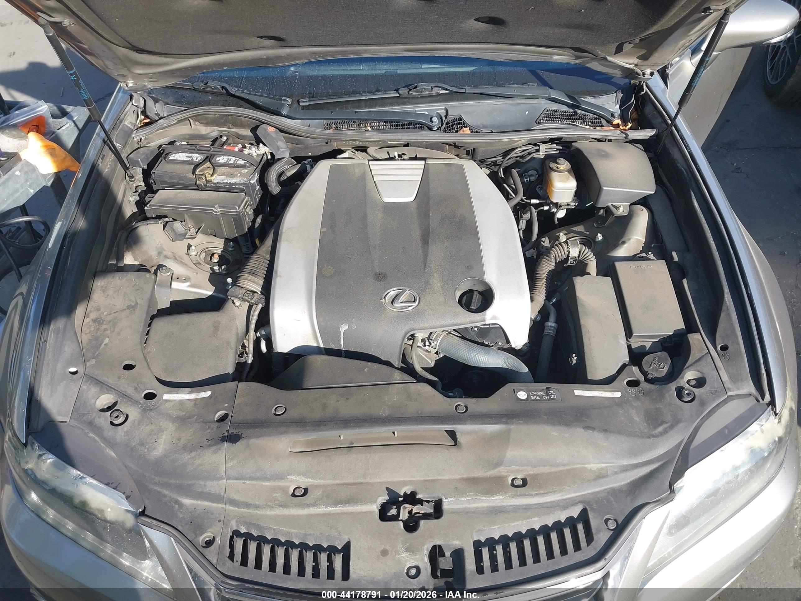 LEXUS GS image 10